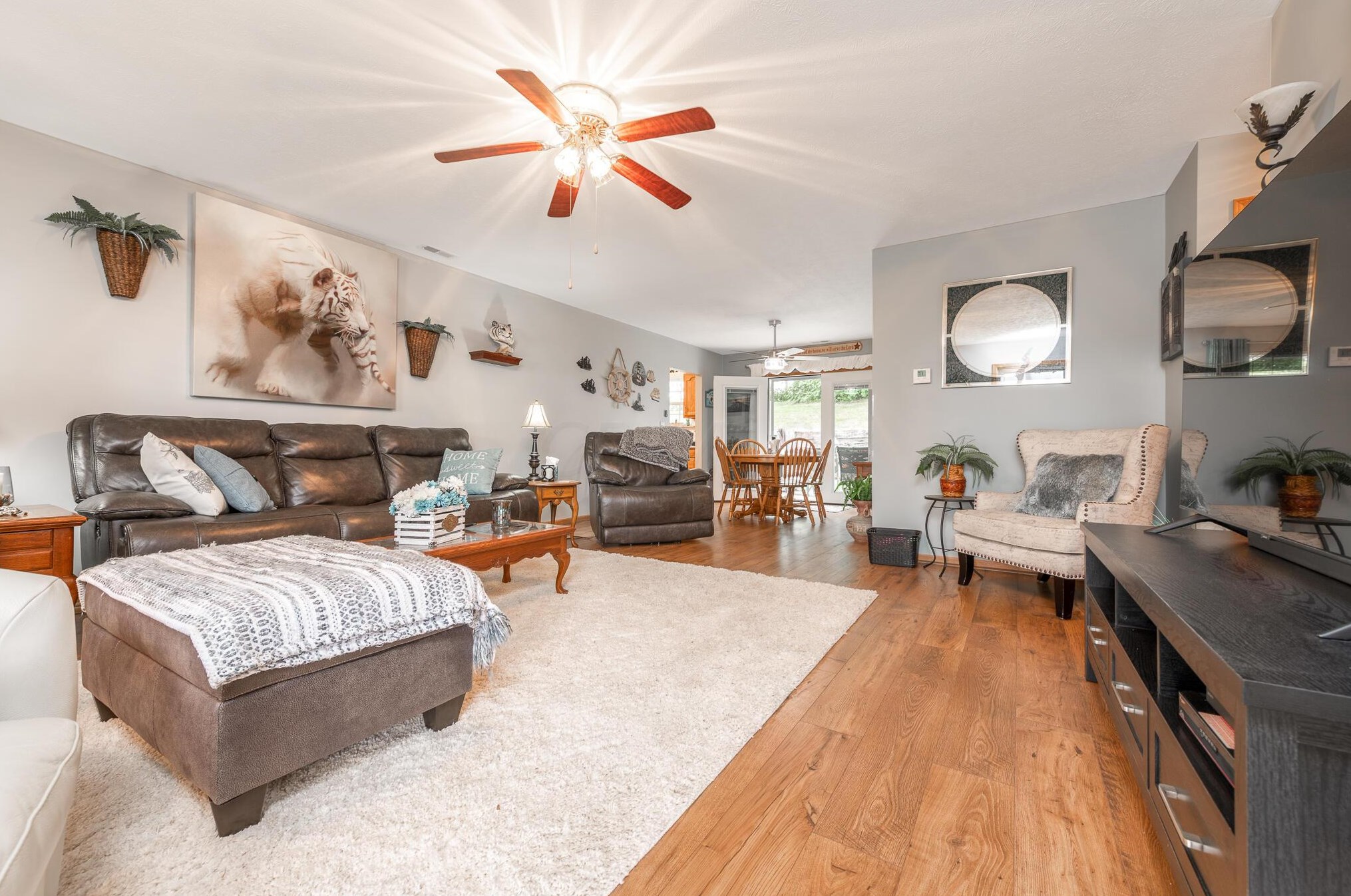 1517 Hawke St, Bellefontaine, OH 43311
