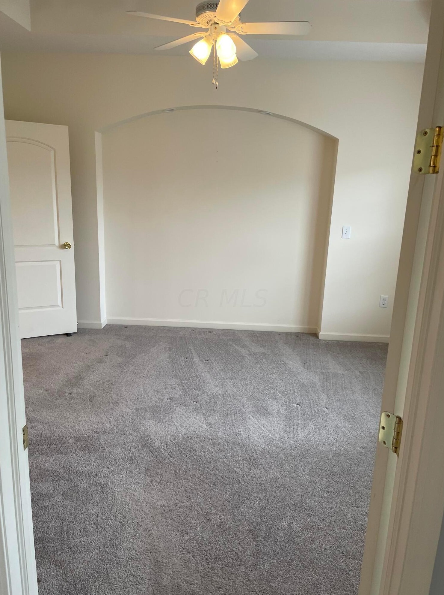 1431 Carylake Cir, Columbus OH  43240-4075 exterior