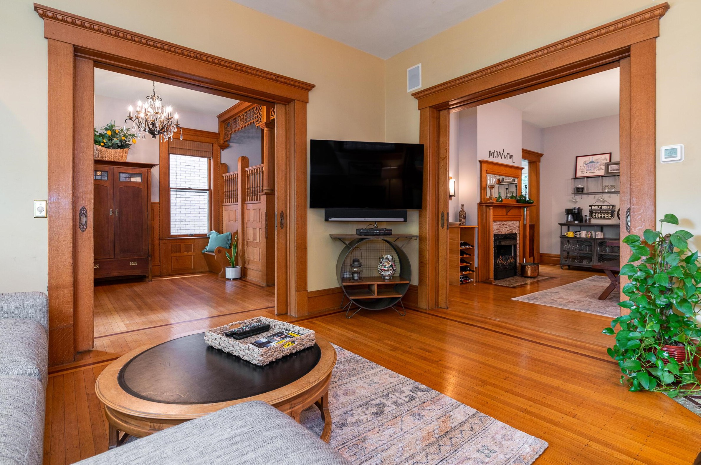 1115 Neil Ave, Columbus OH 43201-3118 exterior