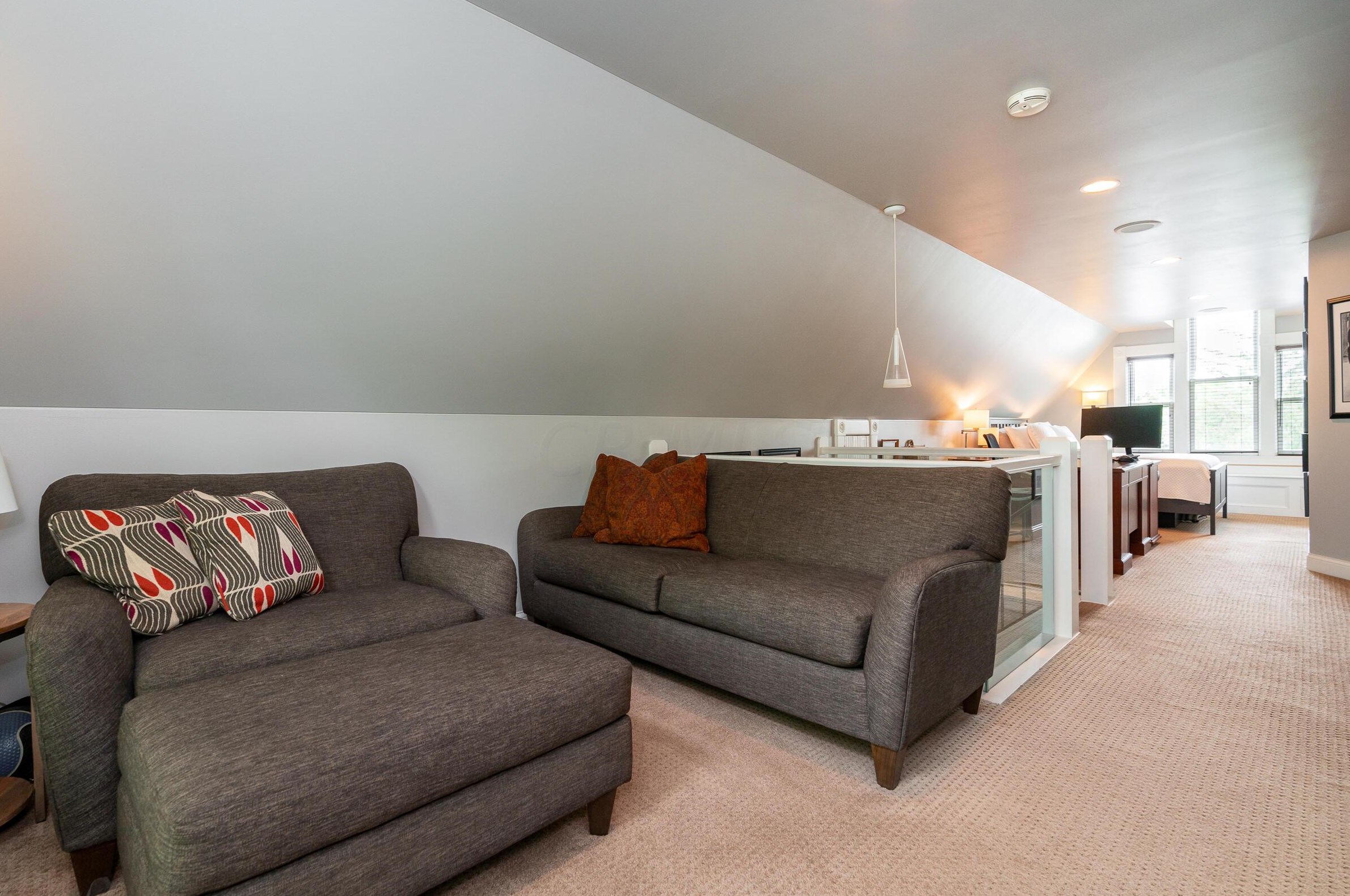 1115 Neil Ave, Columbus OH 43201-3118 exterior