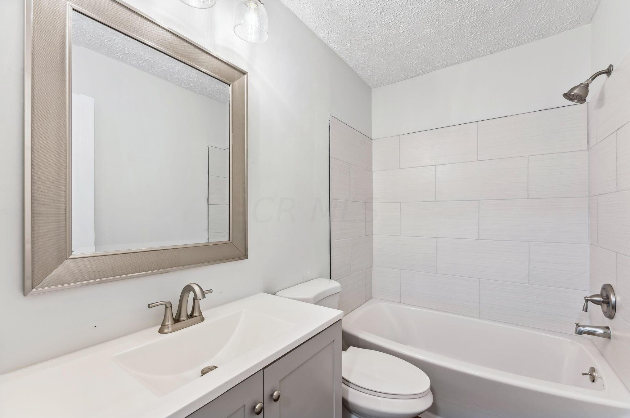 1261 Lenore Ave, Columbus OH 43224-3359 exterior