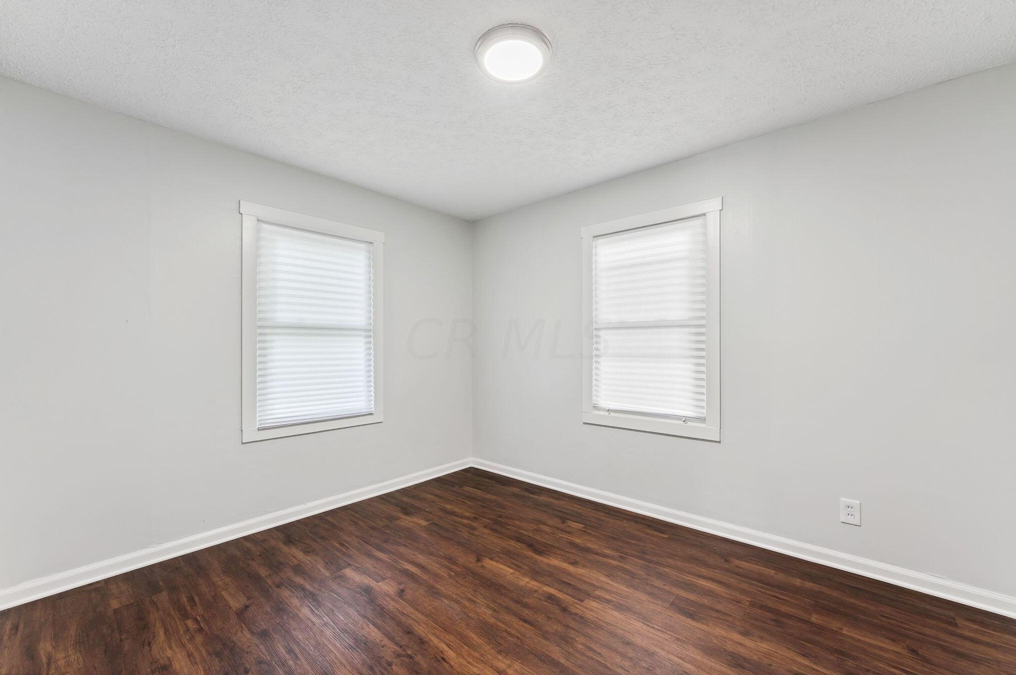 1261 Lenore Ave, Columbus OH 43224-3359 exterior