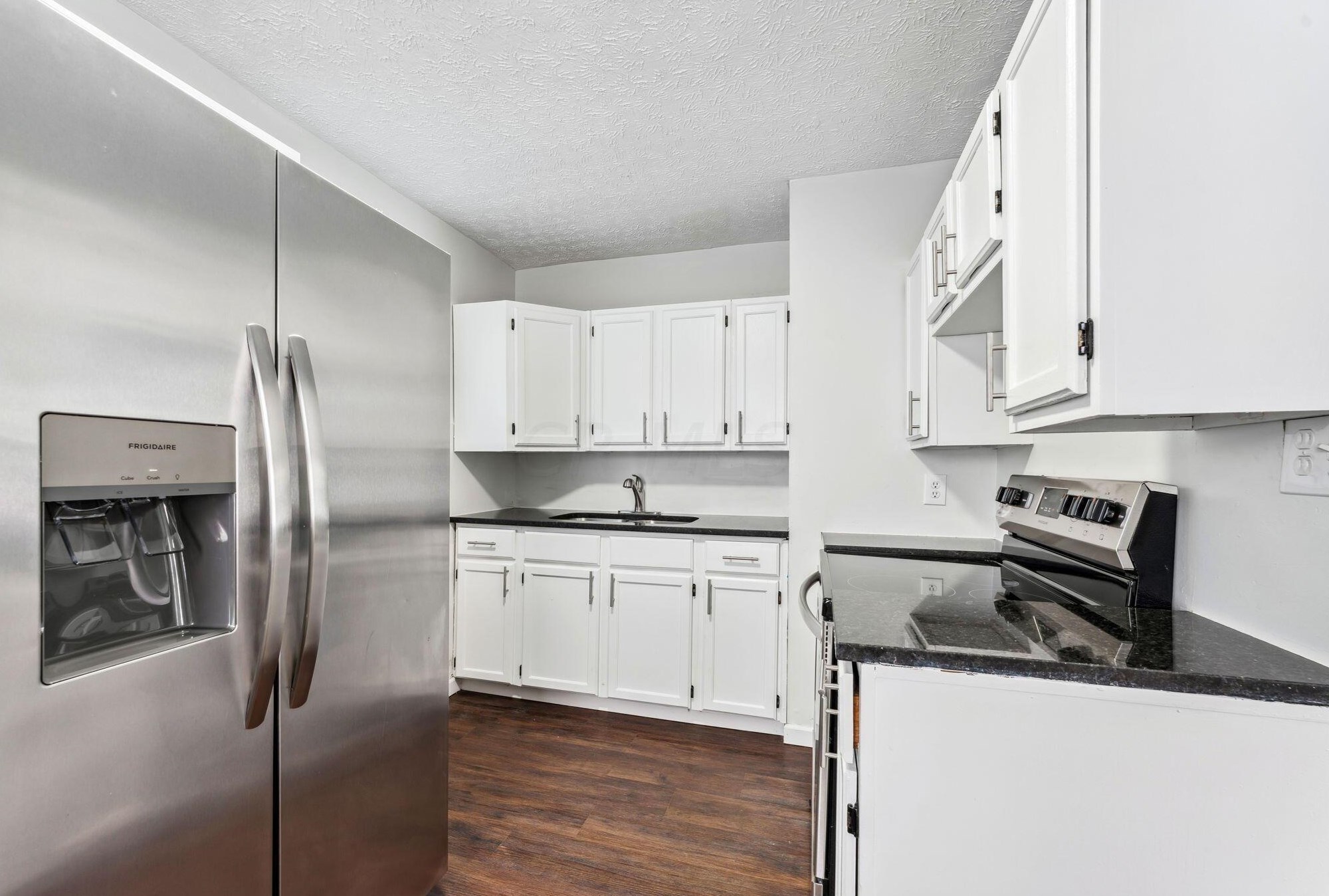 1261 Lenore Ave, Columbus OH 43224-3359 exterior