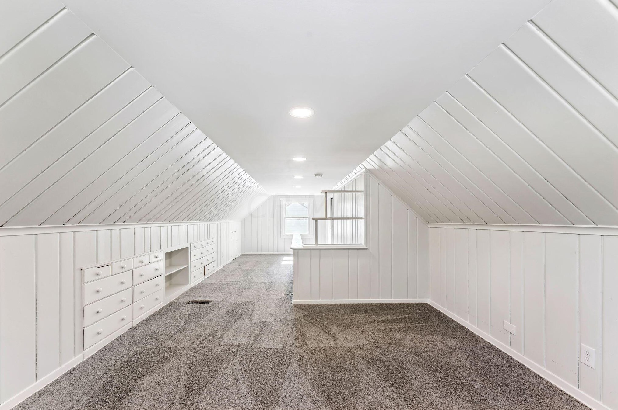 1261 Lenore Ave, Columbus OH 43224-3359 exterior