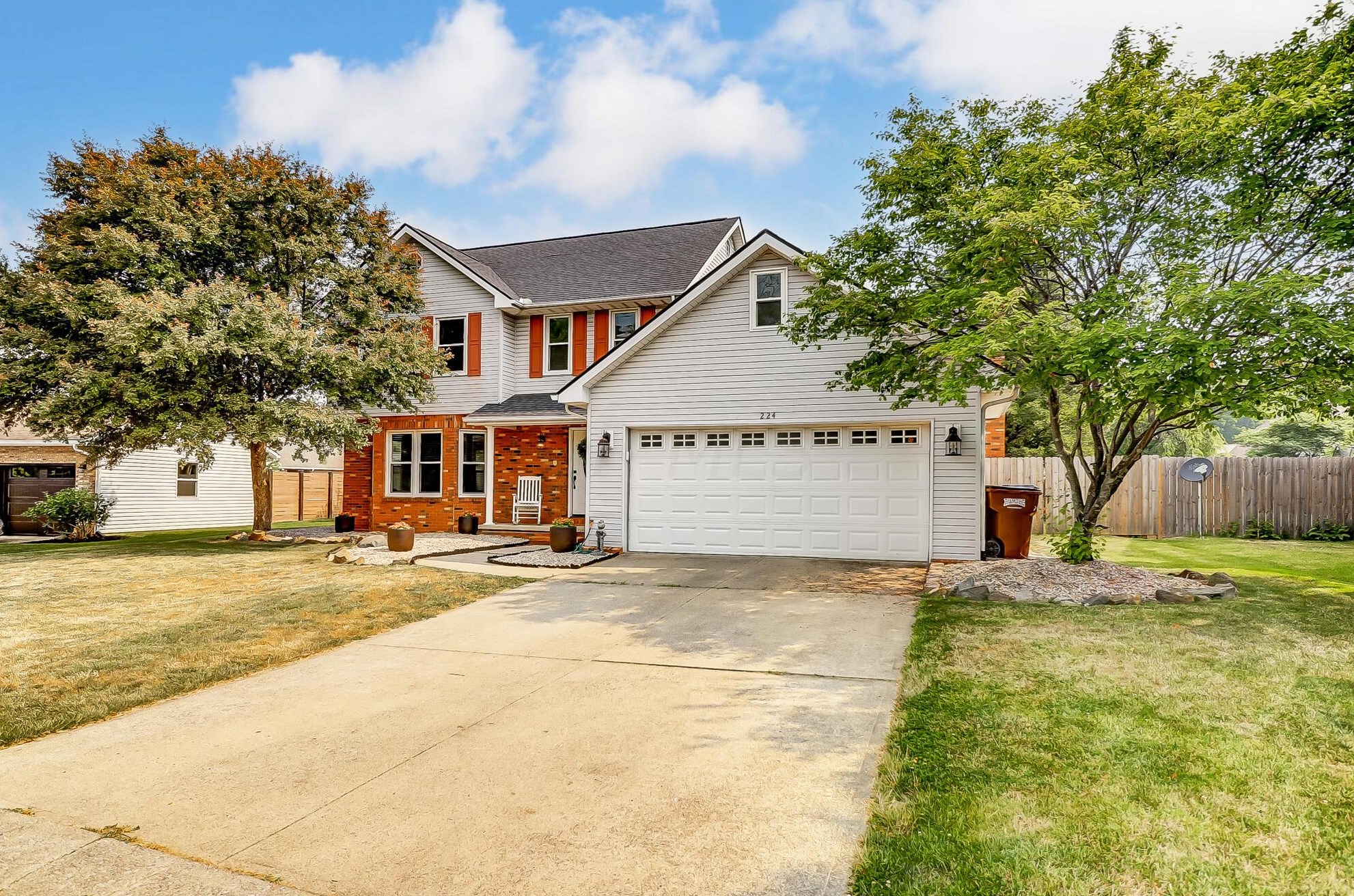 224 Clark Dr, Circleville OH  43113-2408 exterior