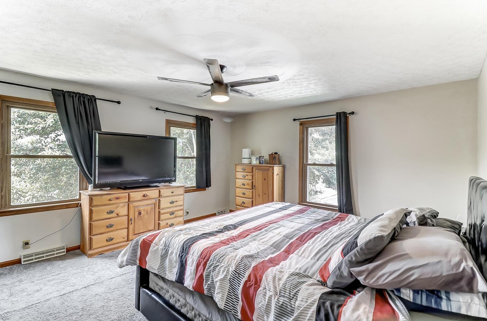 224 Clark Dr, Circleville OH  43113-2408 exterior