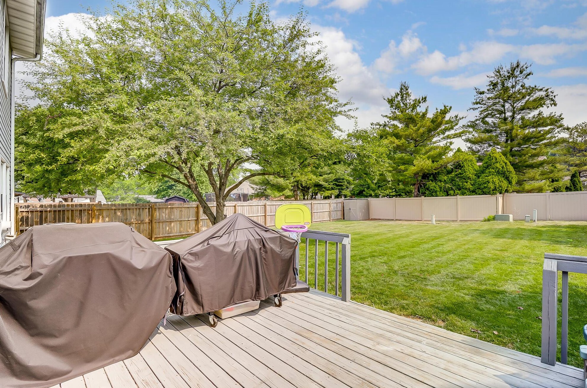 224 Clark Dr, Circleville OH  43113-2408 exterior