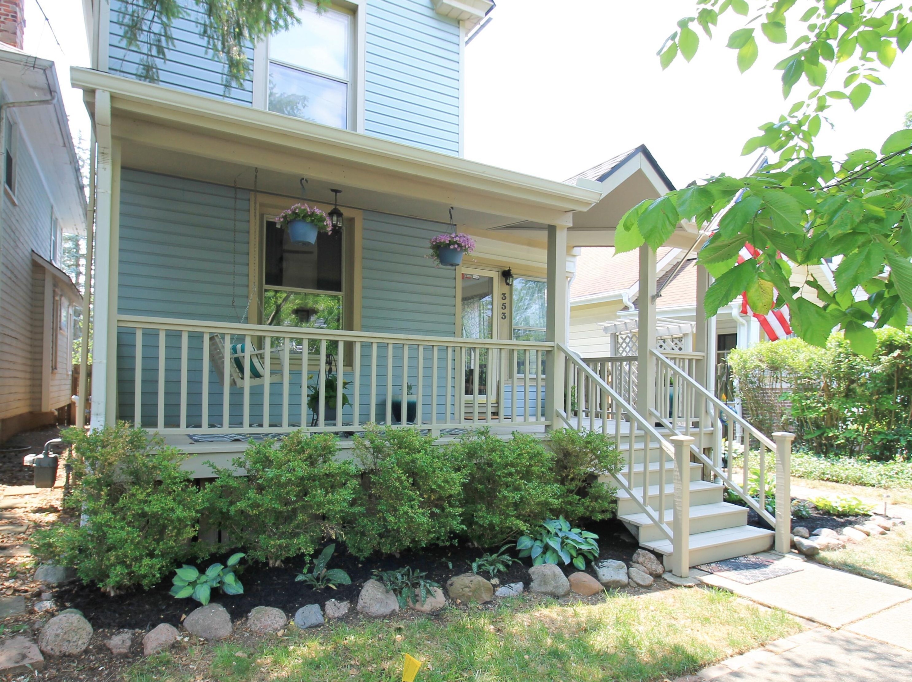353 Weber Rd, Columbus, OH 43202-1426