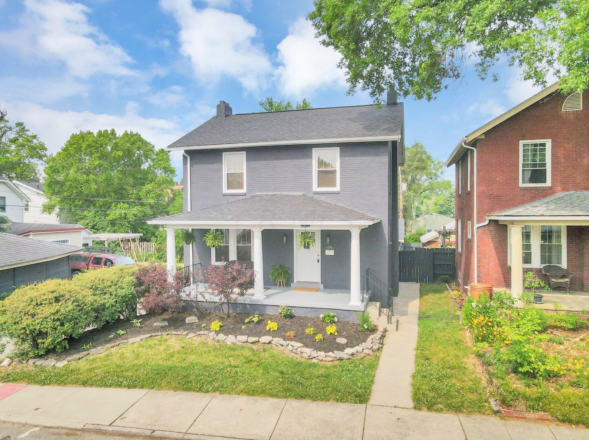 2837 Calumet St, Columbus, OH 43202-2361