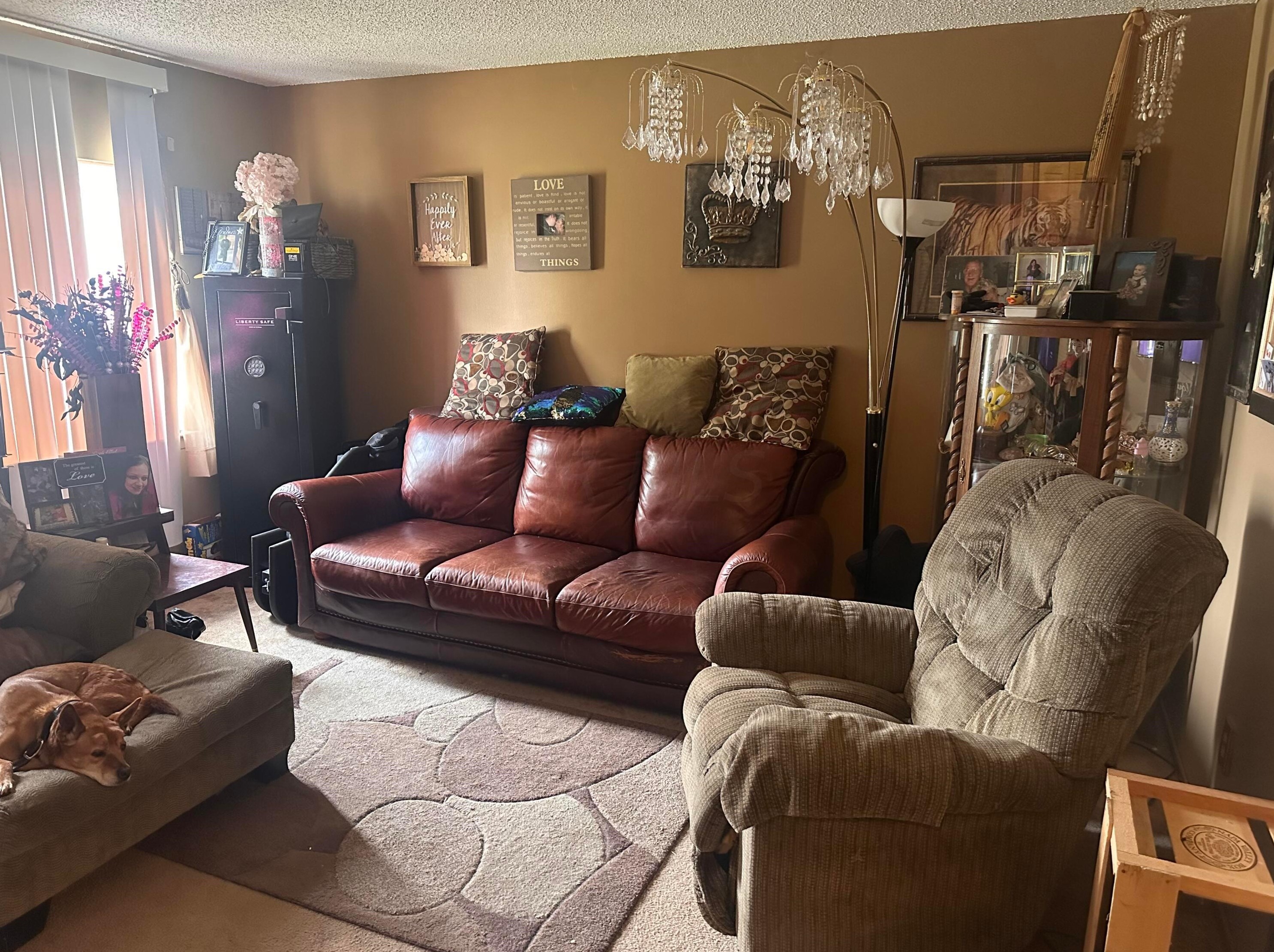 3557 Spangler Rd, Columbus, OH 43207-3585