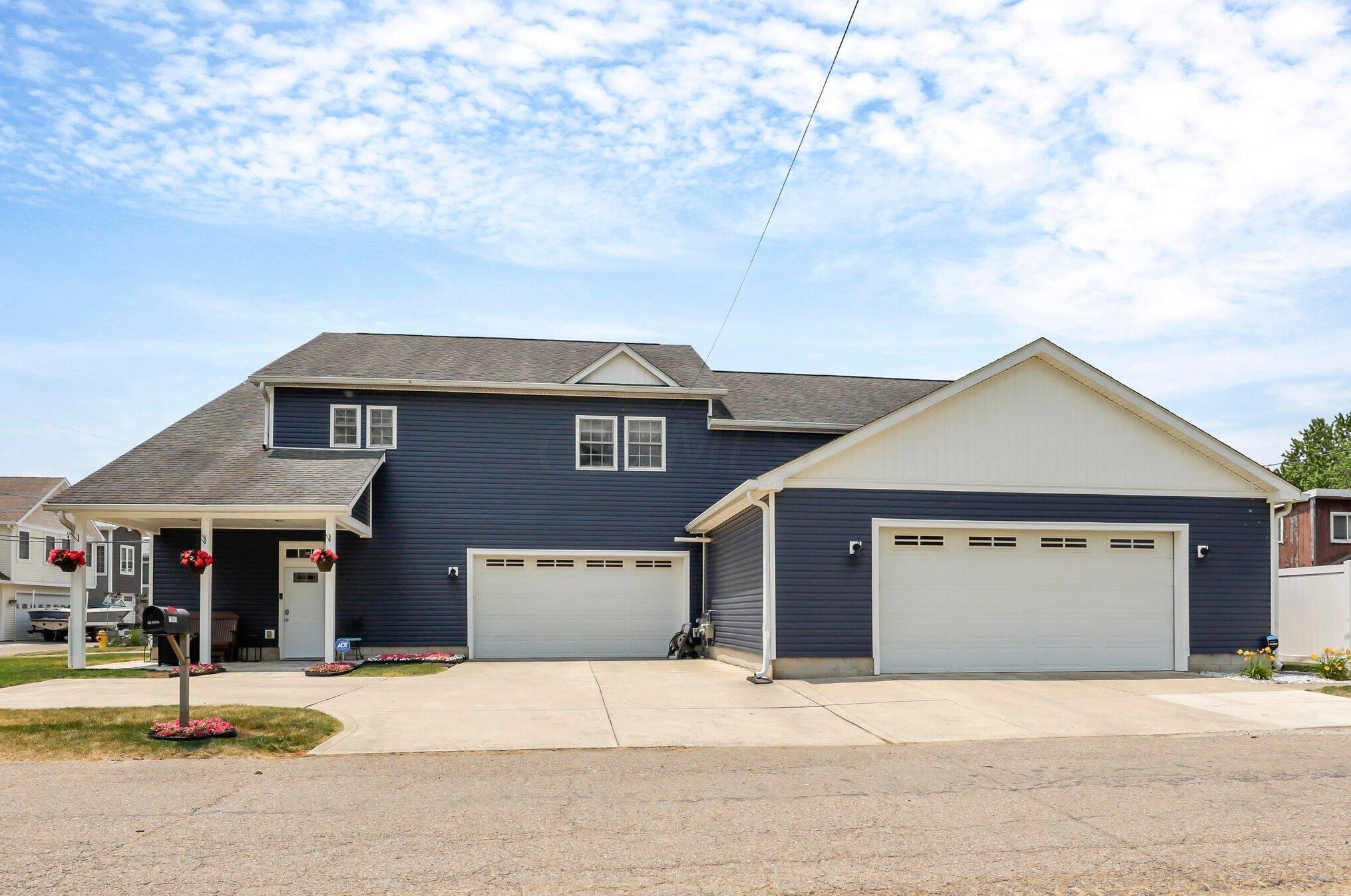 13565 Gearhart St, Millersport, OH 43046-9776
