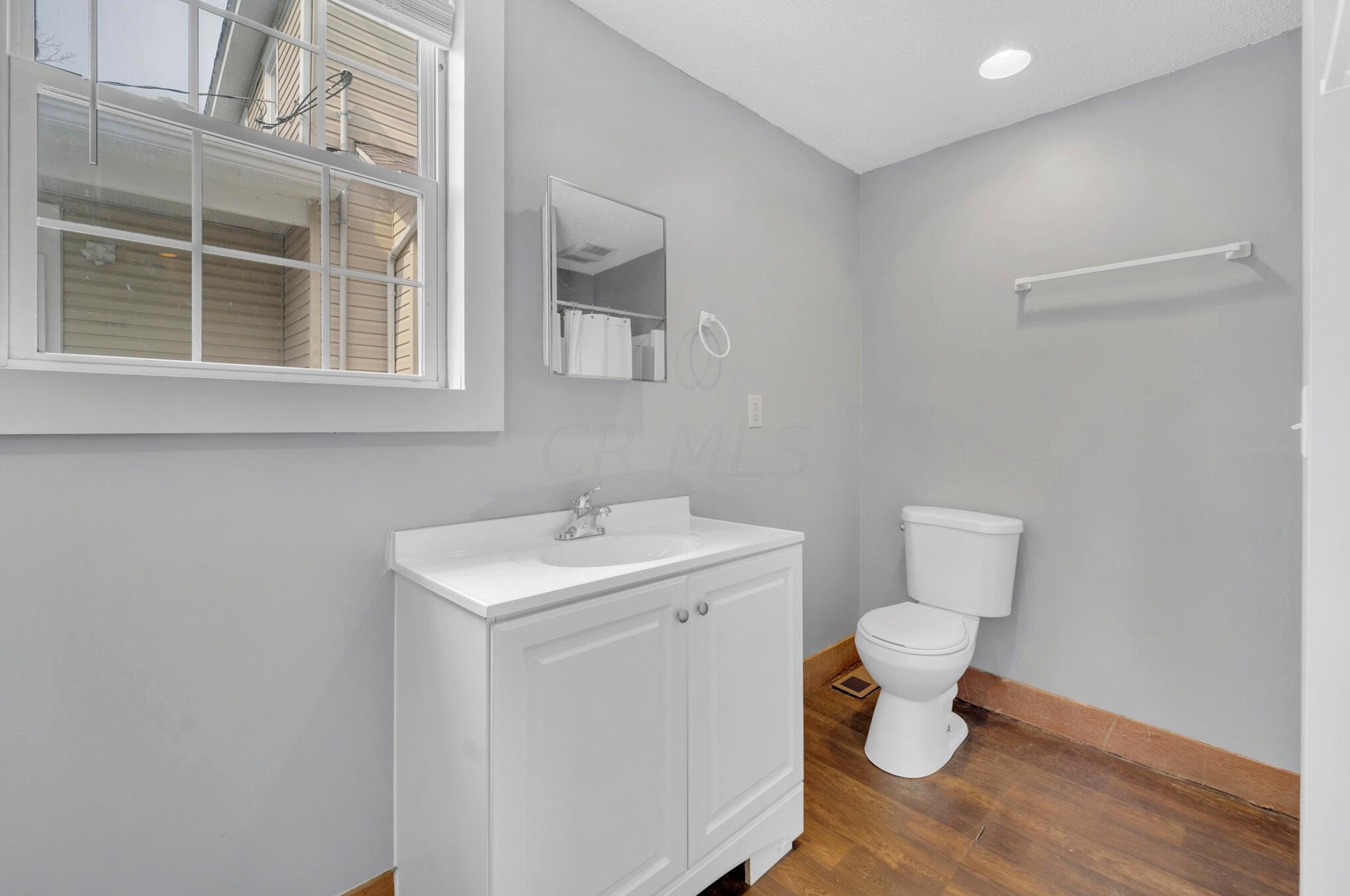 2137 Indiana Ave, Columbus OH  43201-1309 exterior