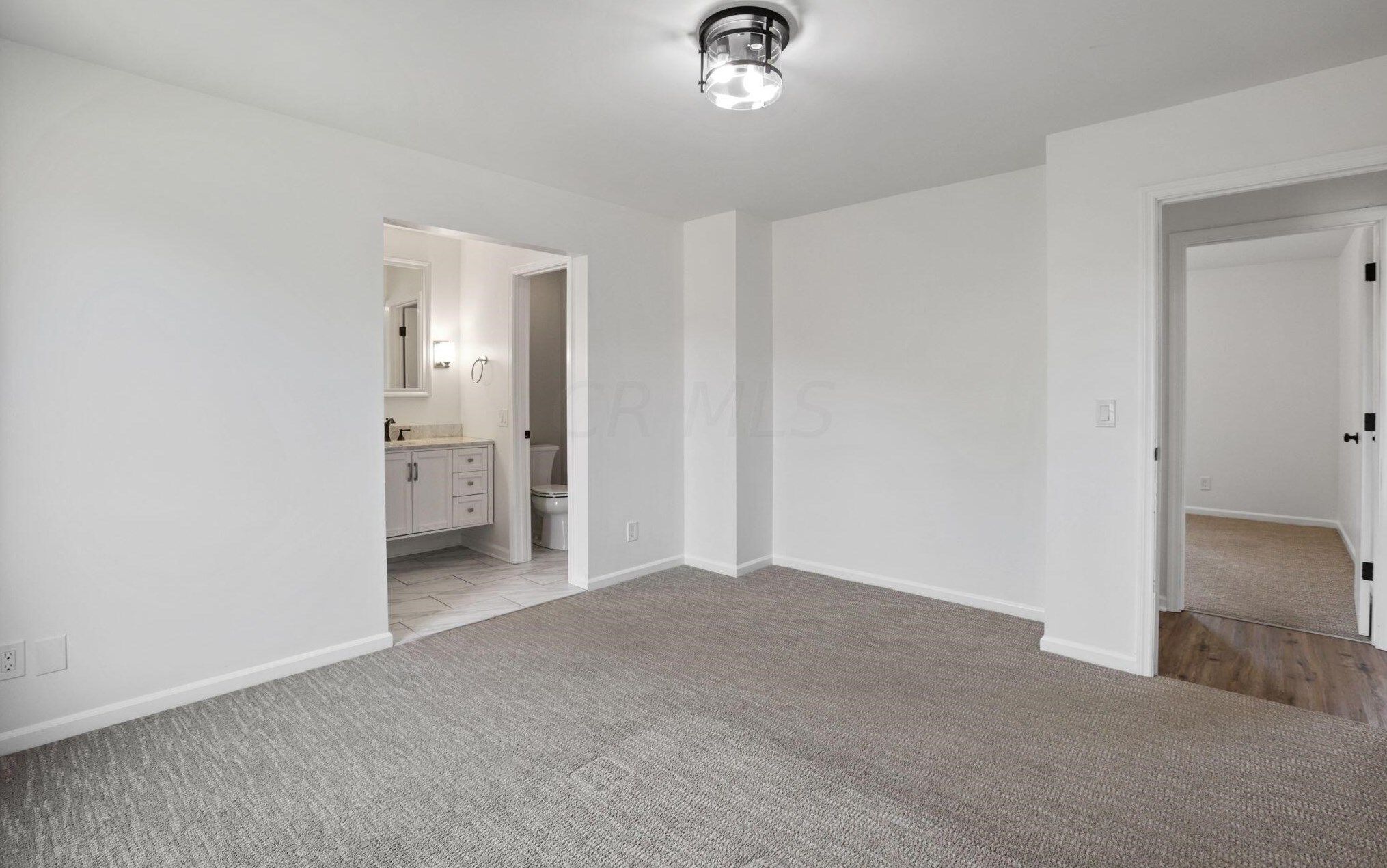 4280 Chaucer Ln, Columbus OH 43220-4055 exterior