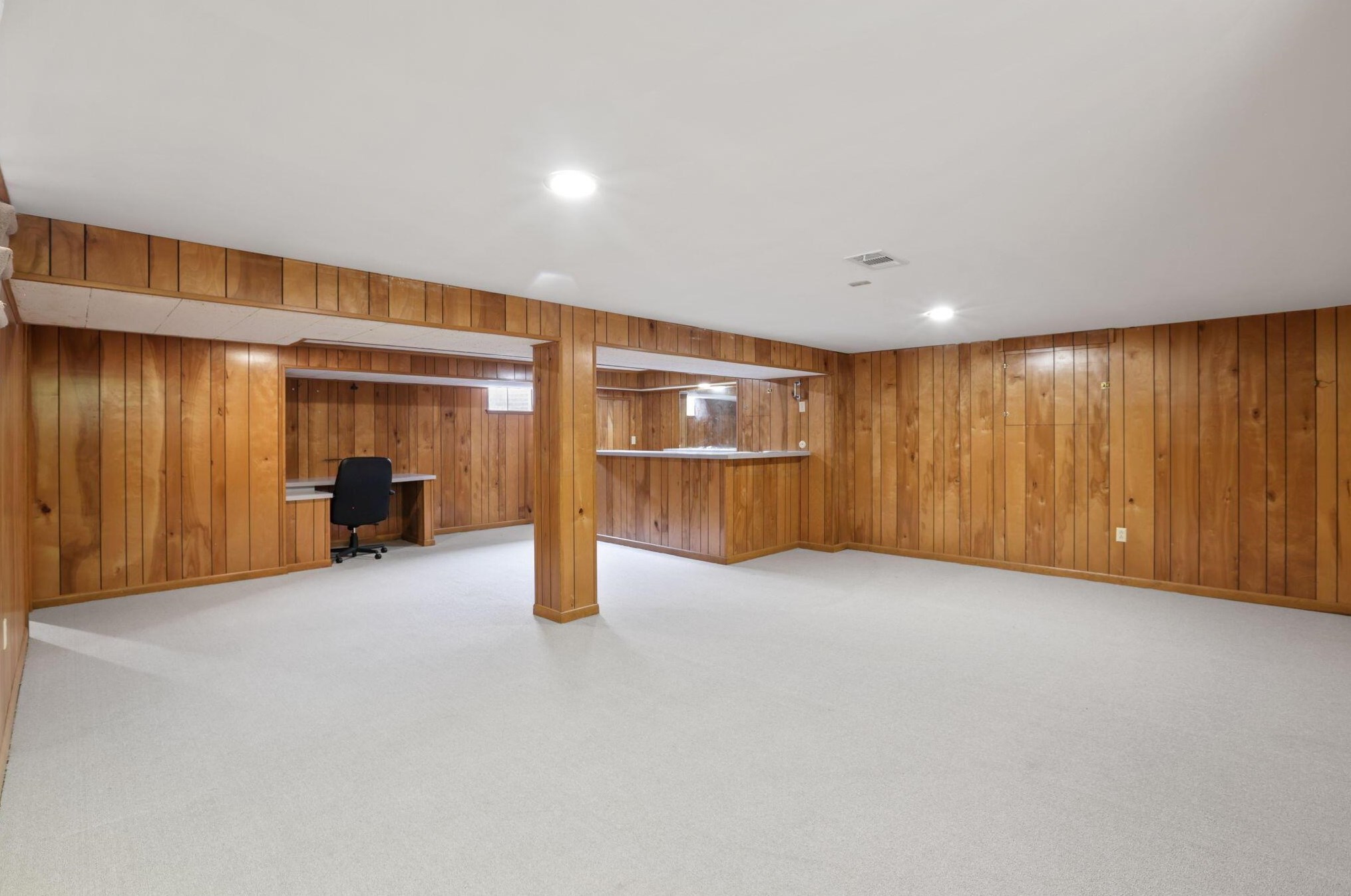 4280 Chaucer Ln, Columbus OH 43220-4055 exterior