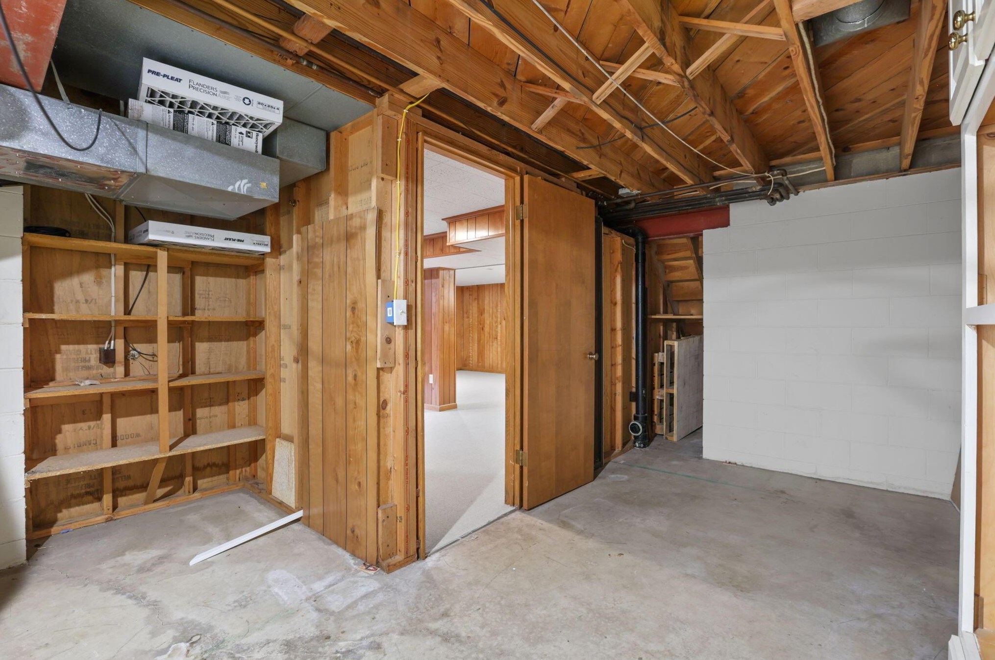 4280 Chaucer Ln, Columbus OH 43220-4055 exterior