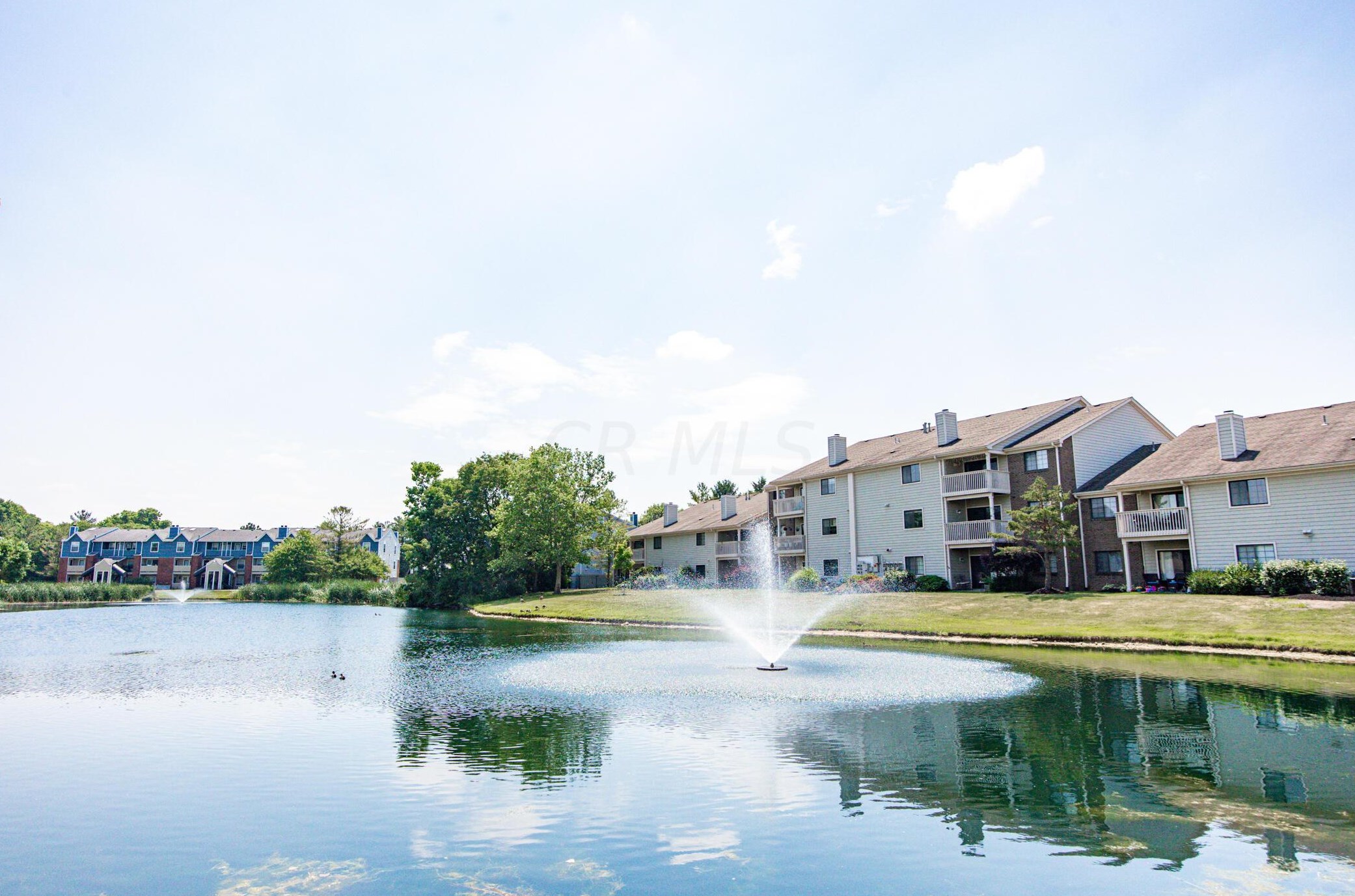 2306 Pinzon Pl, Columbus OH 43235-7930 exterior