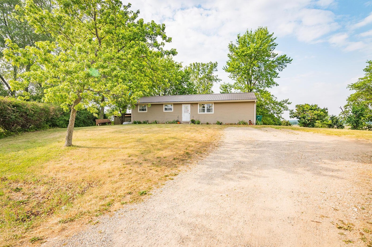 3135 Mcclellan Dr, Urbana, OH 43078-9785