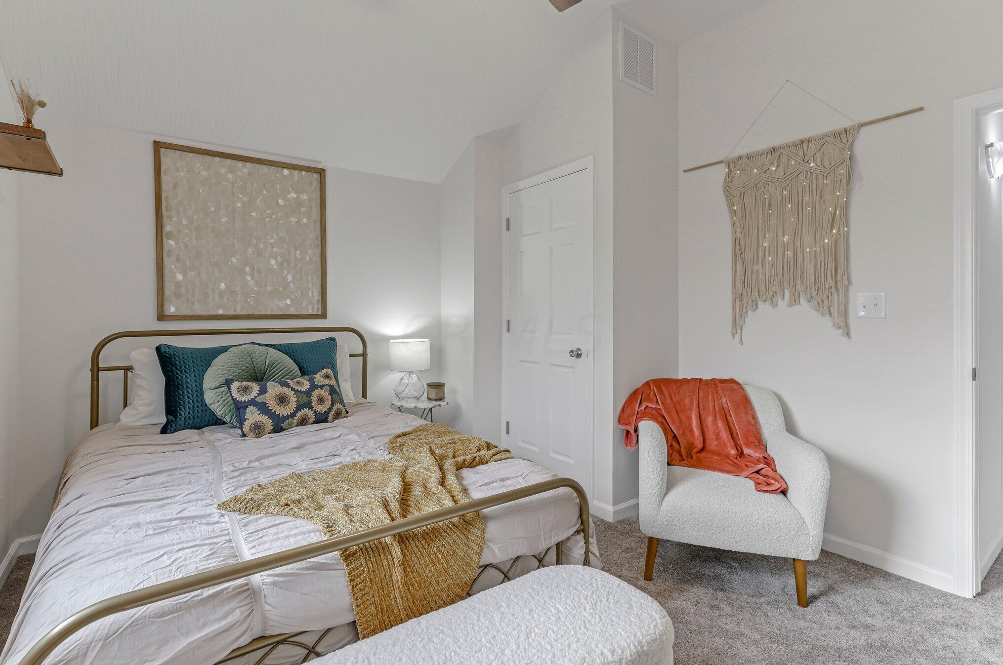 165 Frebis Ave, Columbus OH 43206-3725 exterior