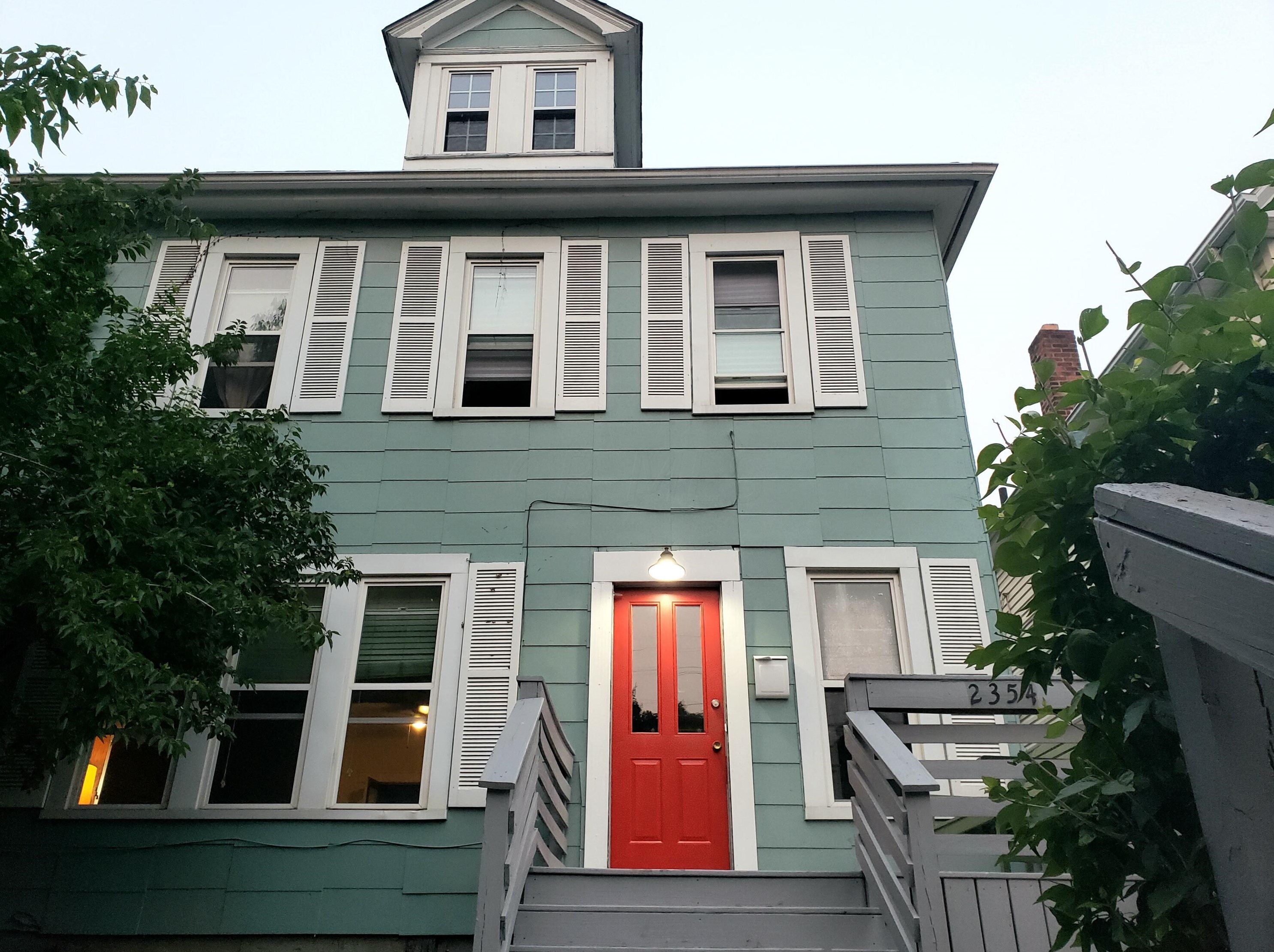 2354 4th St, Columbus, OH 43202-3102