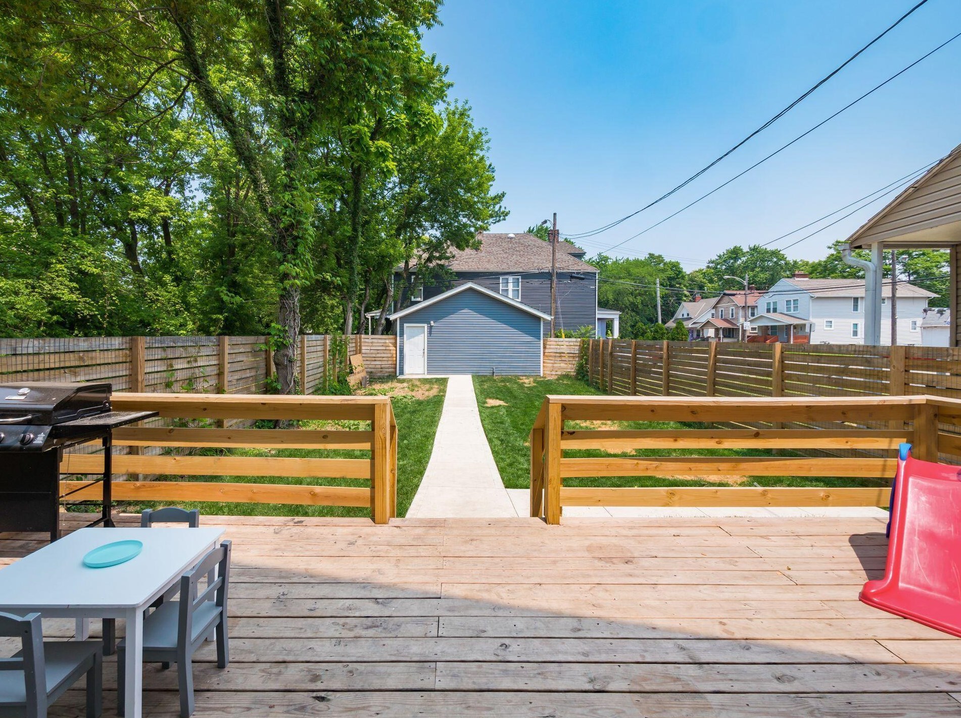 1266 Atcheson St, Columbus OH 43203-1116 exterior