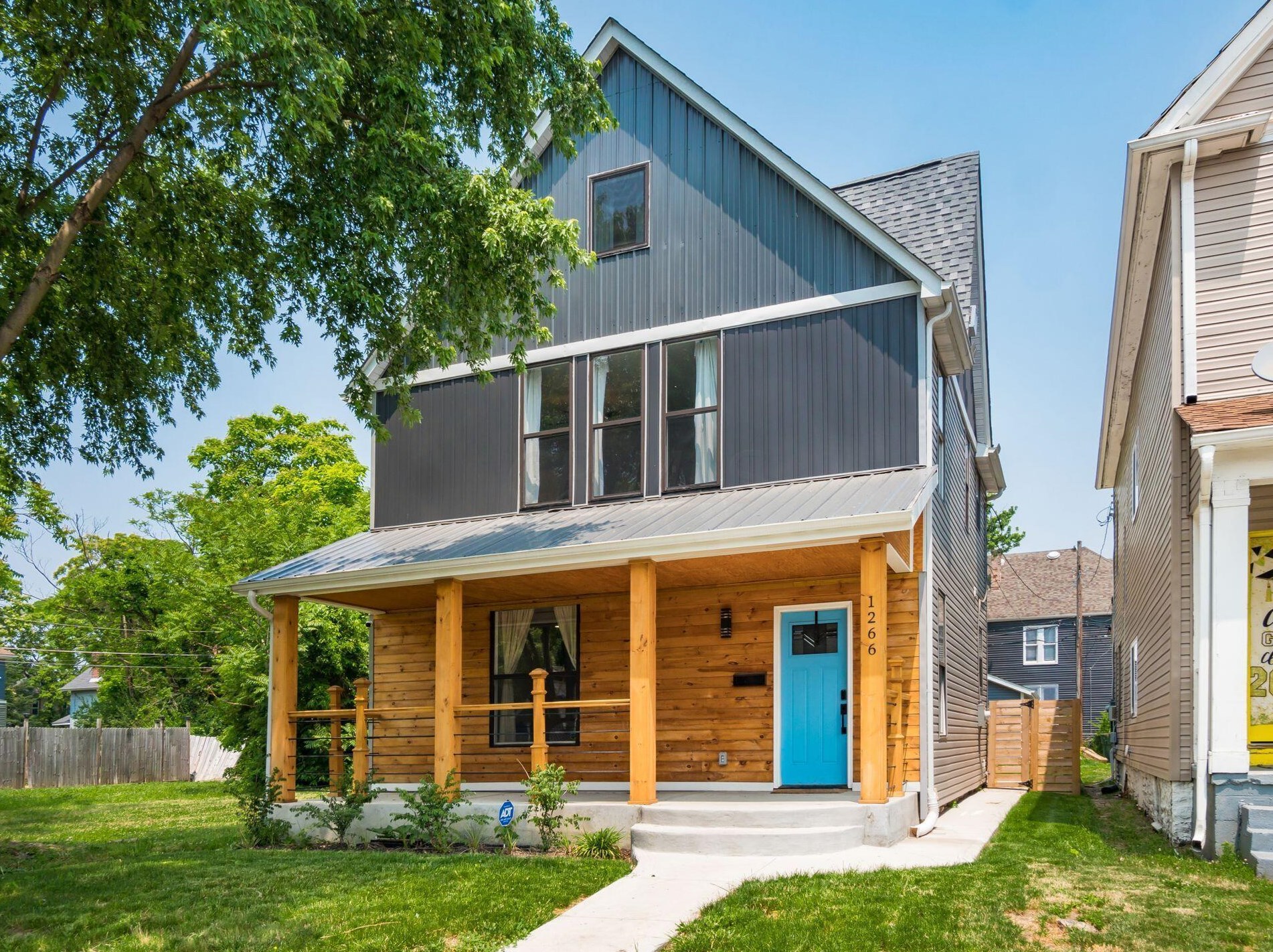 1266 Atcheson St, Columbus, OH 43203-1114