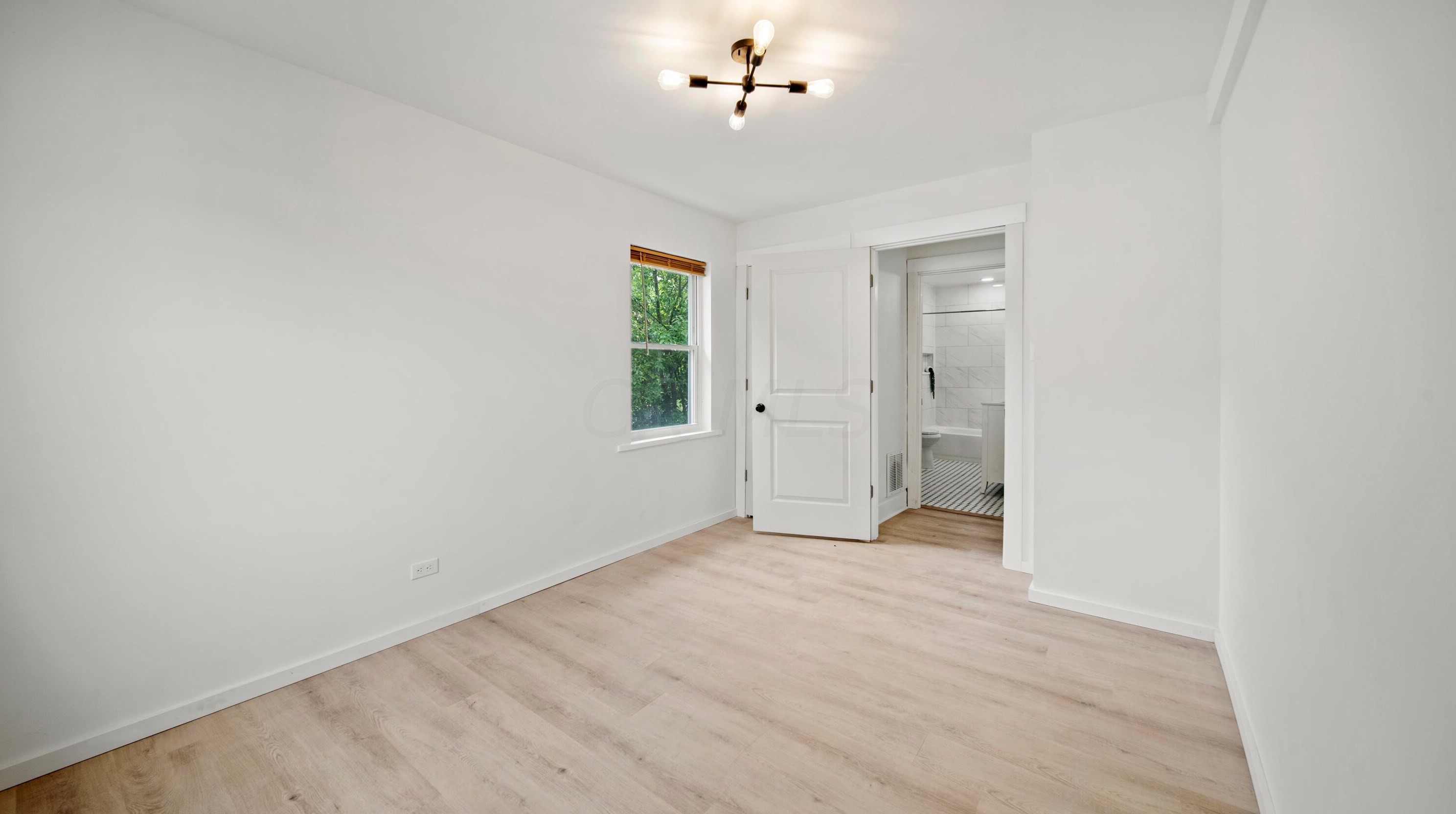 205 Oakley Ave, Columbus OH  43204-3218 exterior