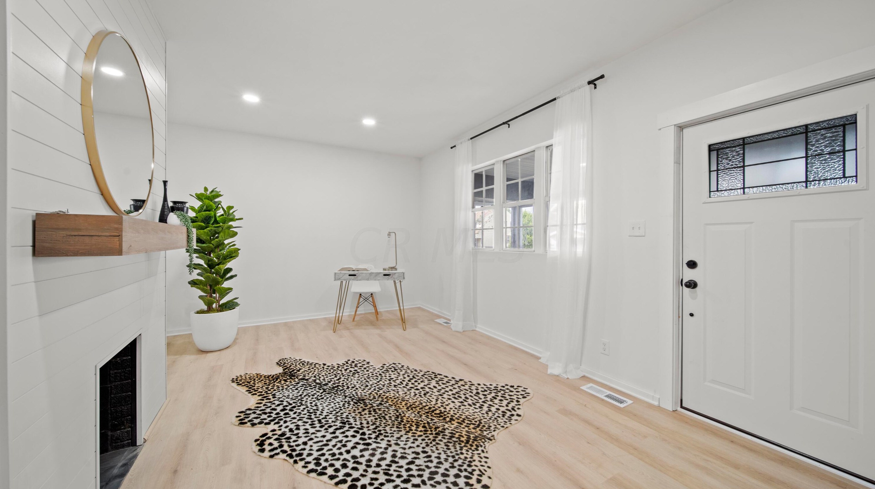 205 Oakley Ave, Columbus OH  43204-3218 exterior