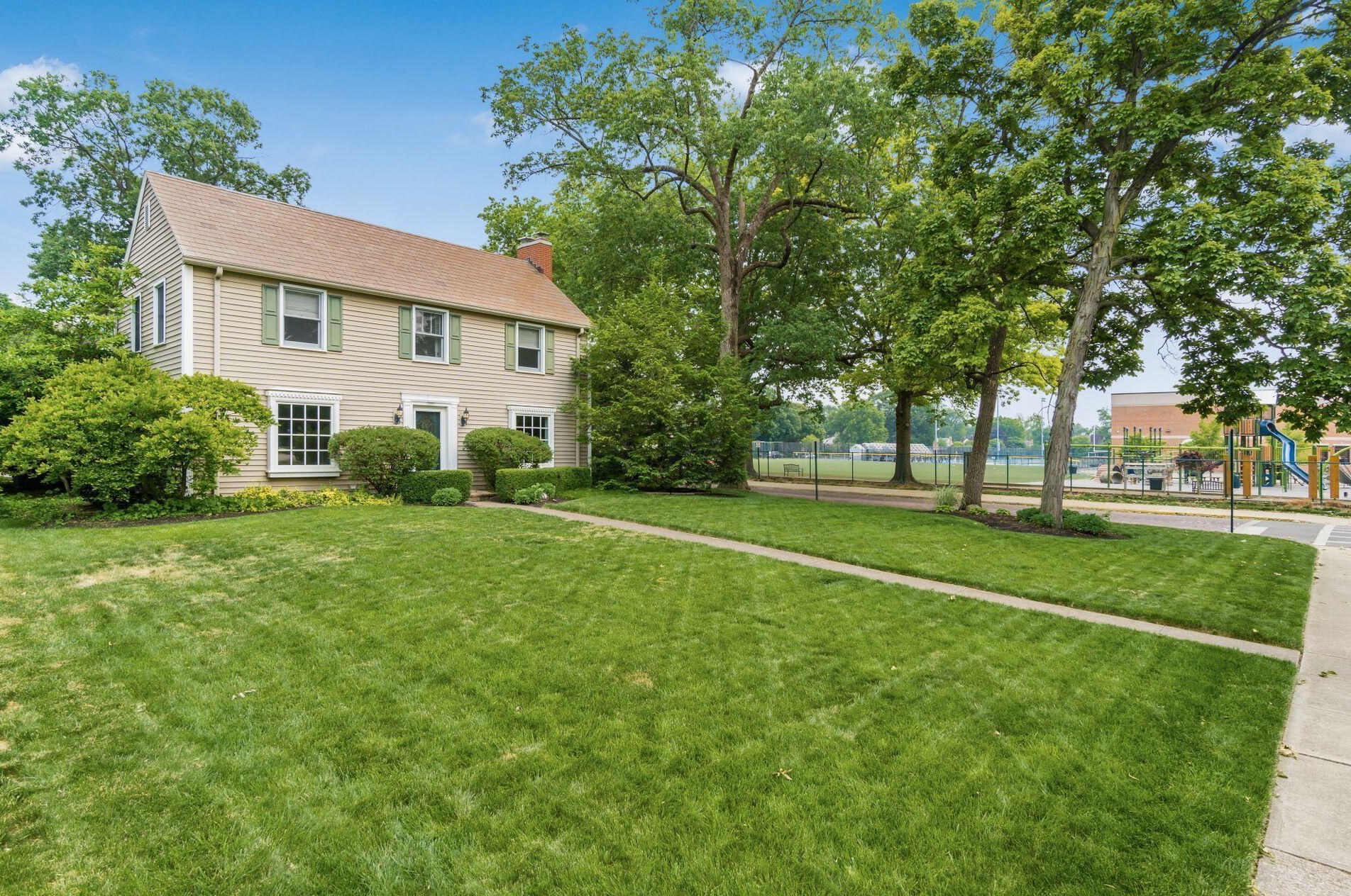 234 Remington Rd, Columbus, OH 43209-1443