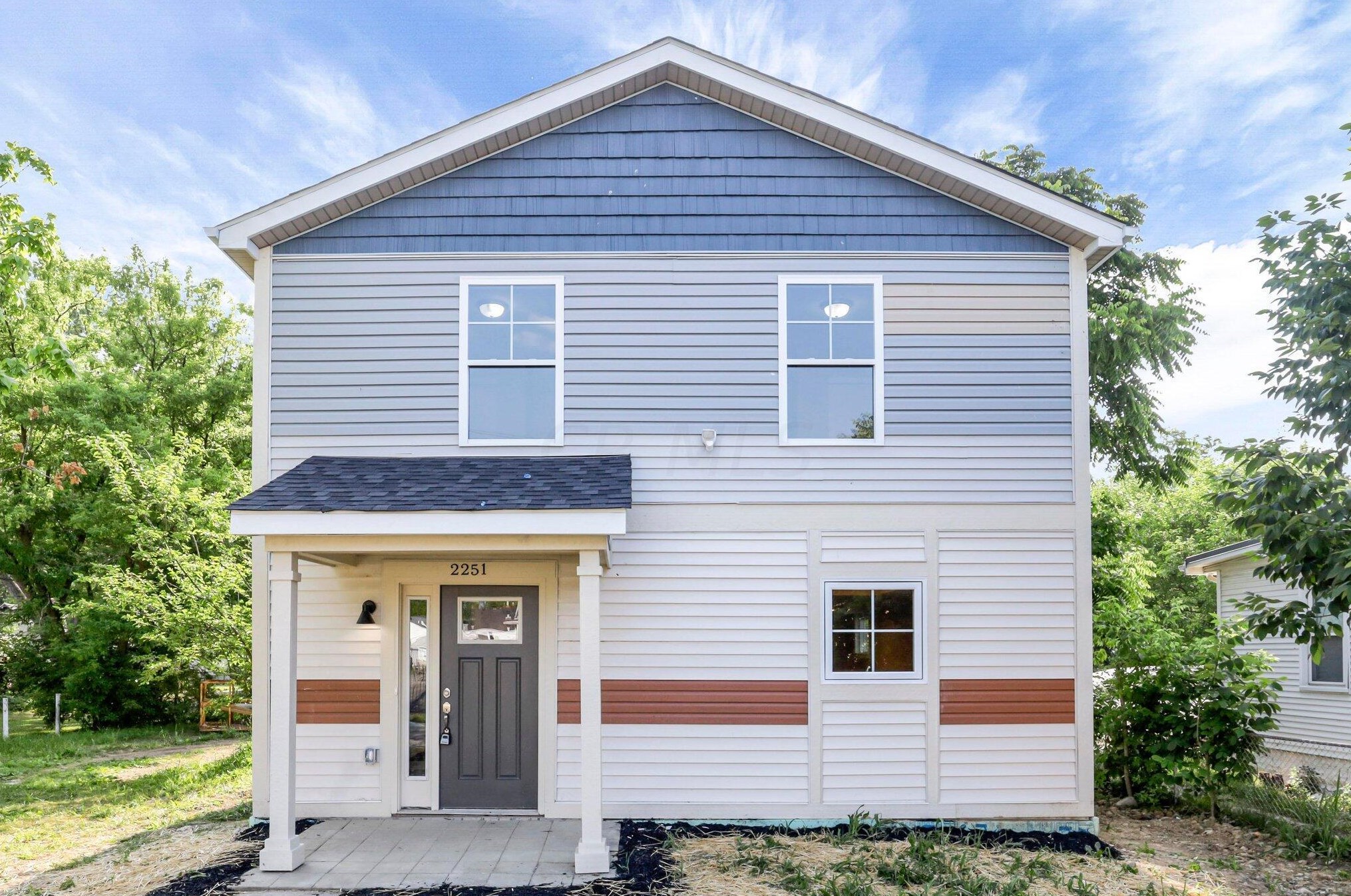2251 Hamilton Ave, Columbus, OH 43211-2011