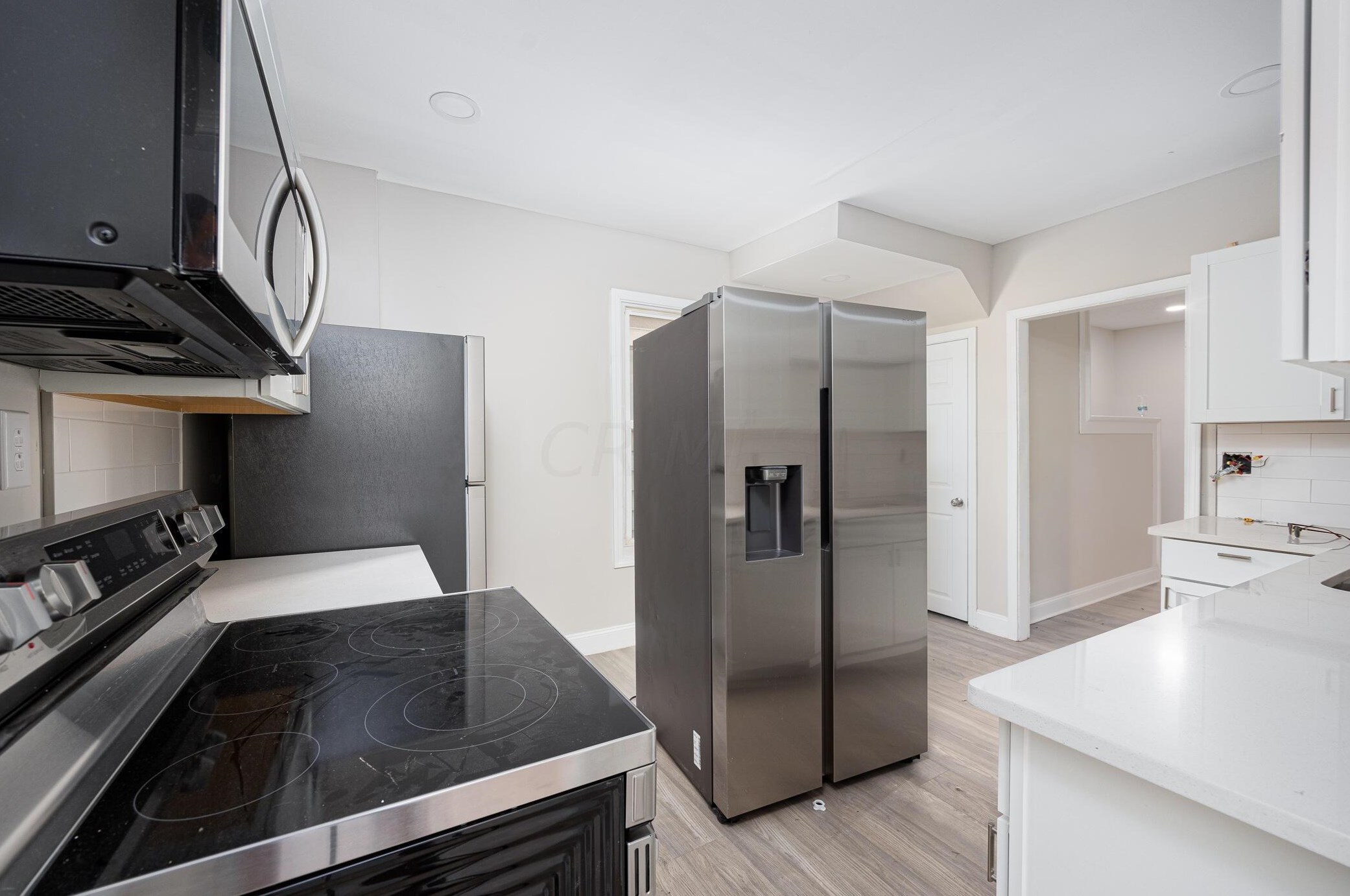 802 2 Ave, Columbus OH 43201-3761 exterior