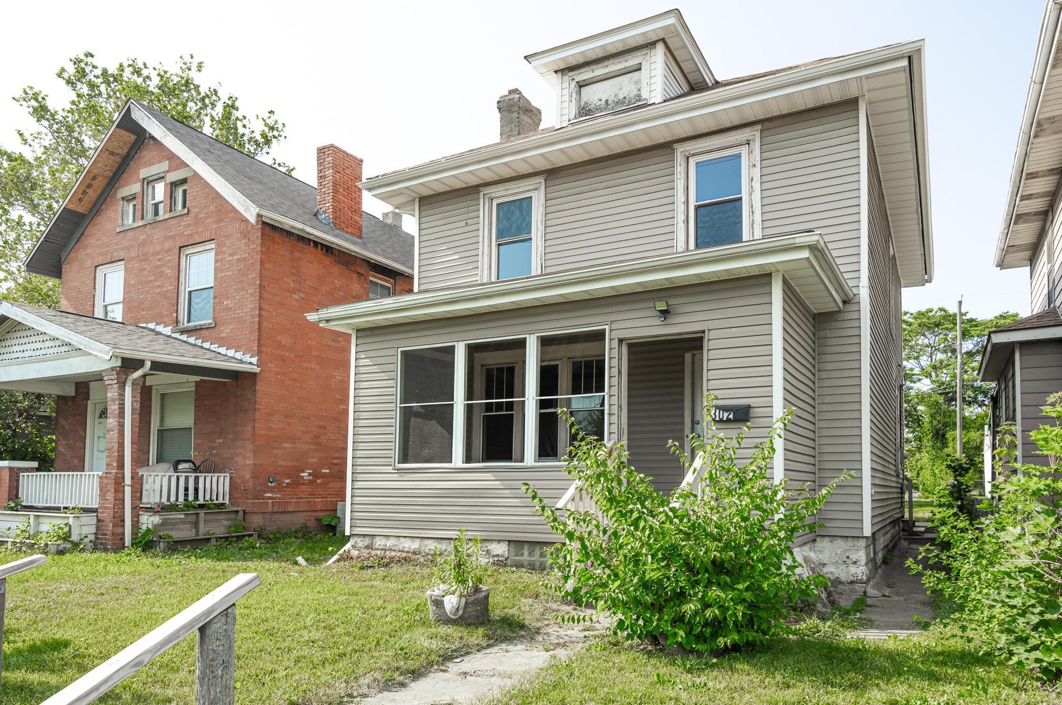 802 2nd Ave, Columbus, OH 43201-3783