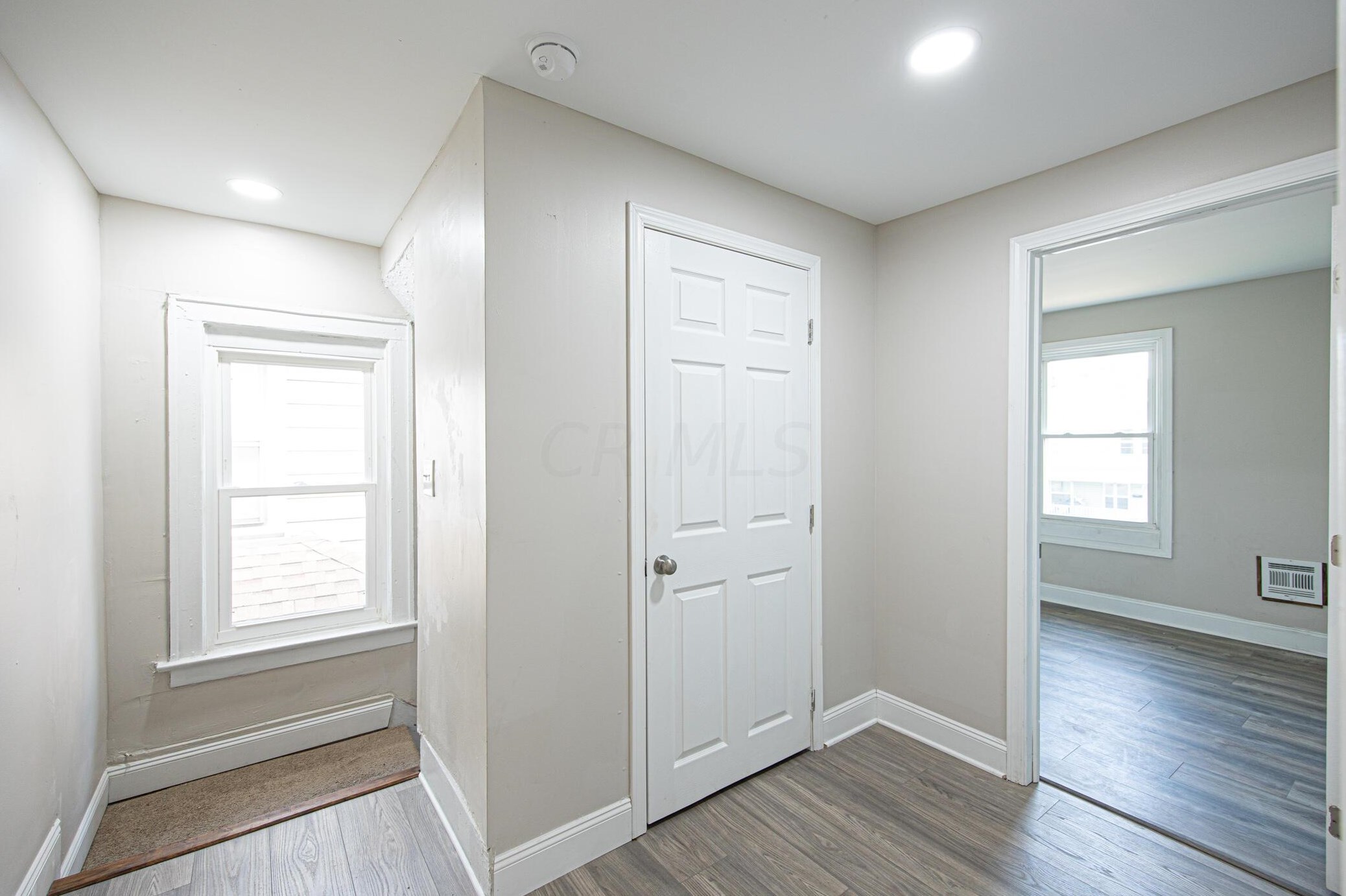 802 2 Ave, Columbus OH 43201-3761 exterior