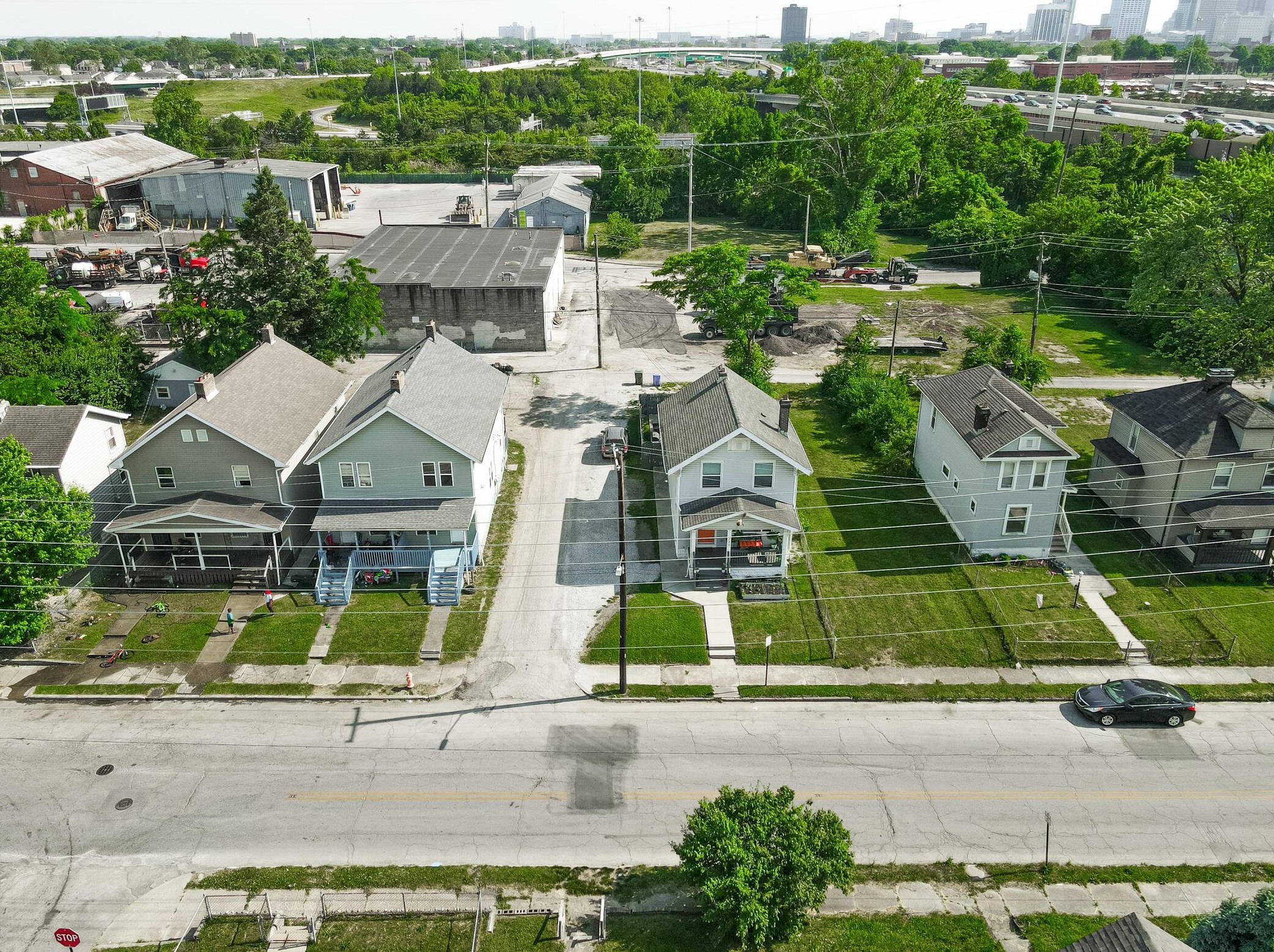 802 2 Ave, Columbus OH 43201-3761 exterior