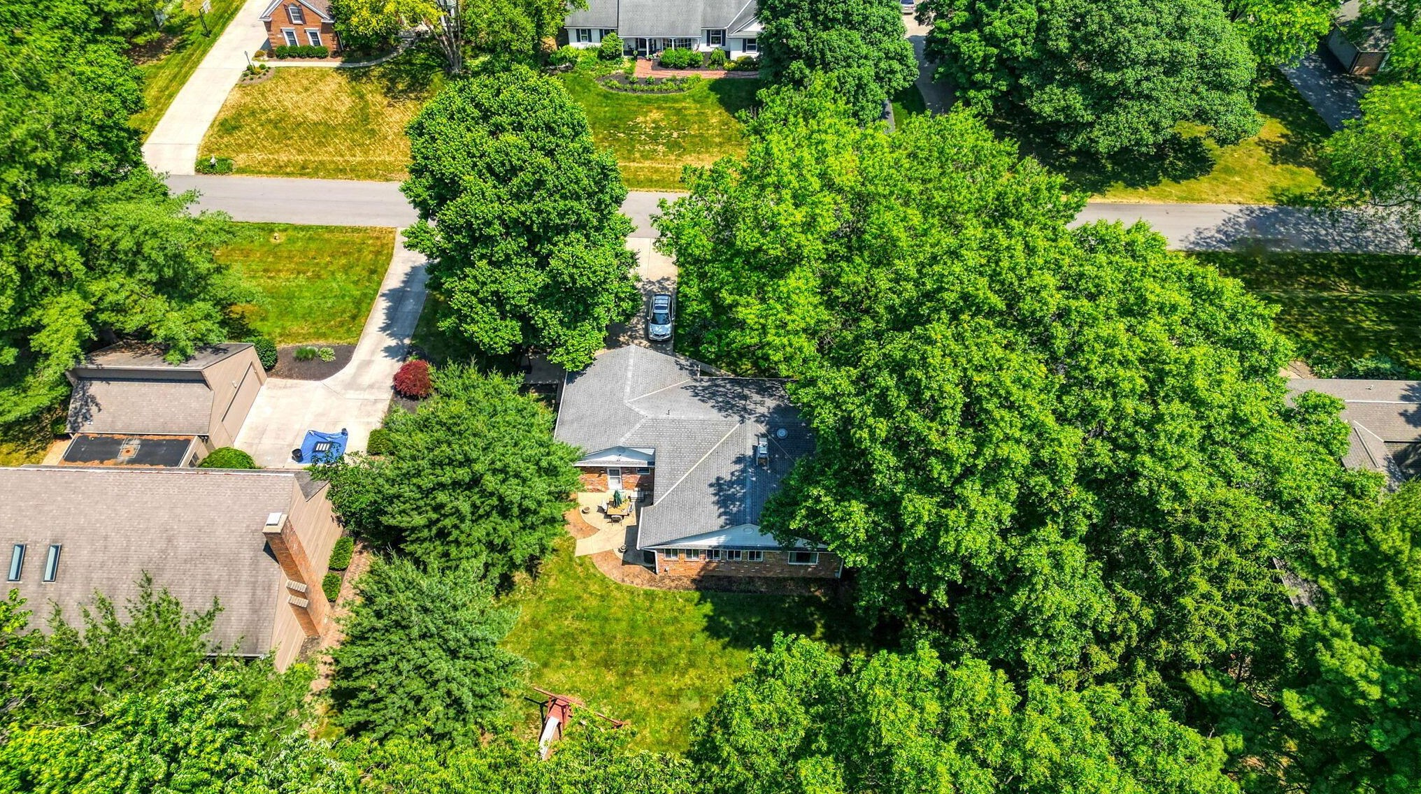 863 Gatehouse Ln, Columbus OH 43235-1731 exterior