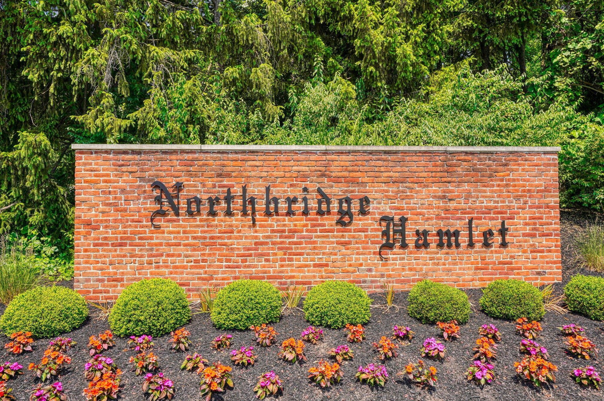 863 Gatehouse Ln, Columbus OH 43235-1731 exterior