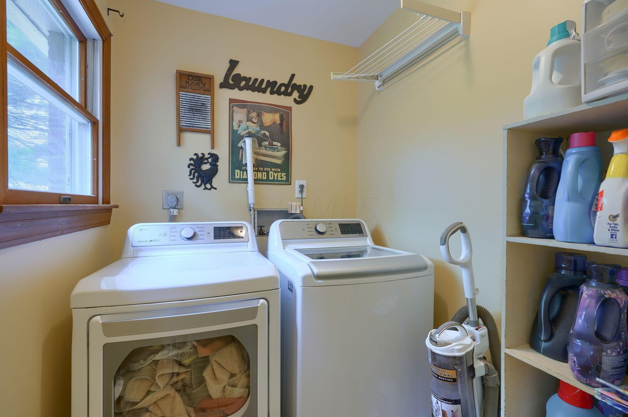 863 Gatehouse Ln, Columbus OH 43235-1731 exterior