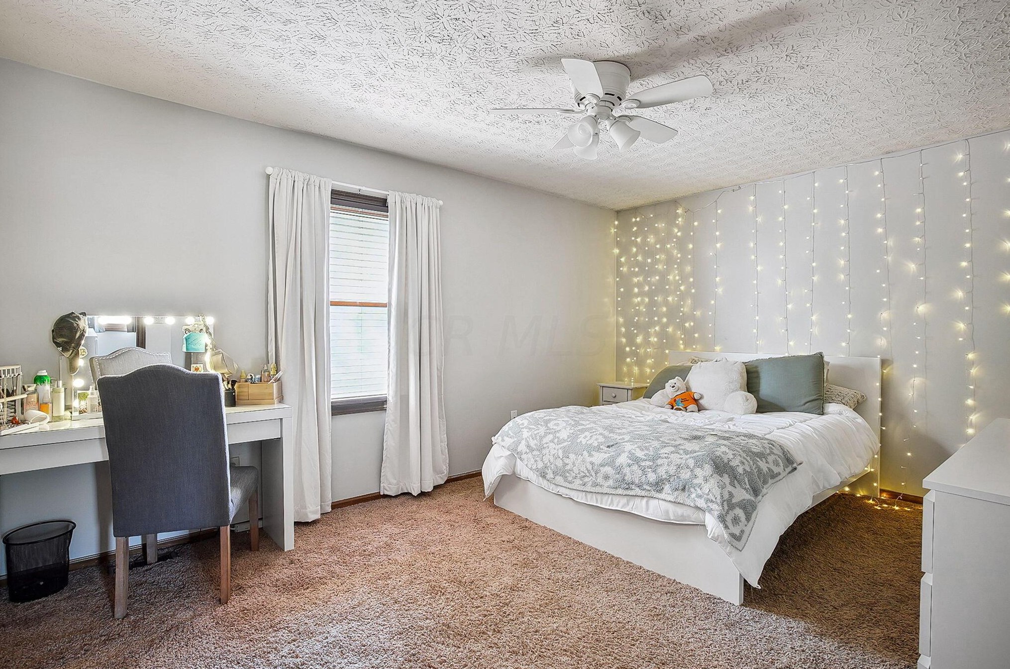 1025 Caroway Blvd, Columbus OH 43230-6214 exterior