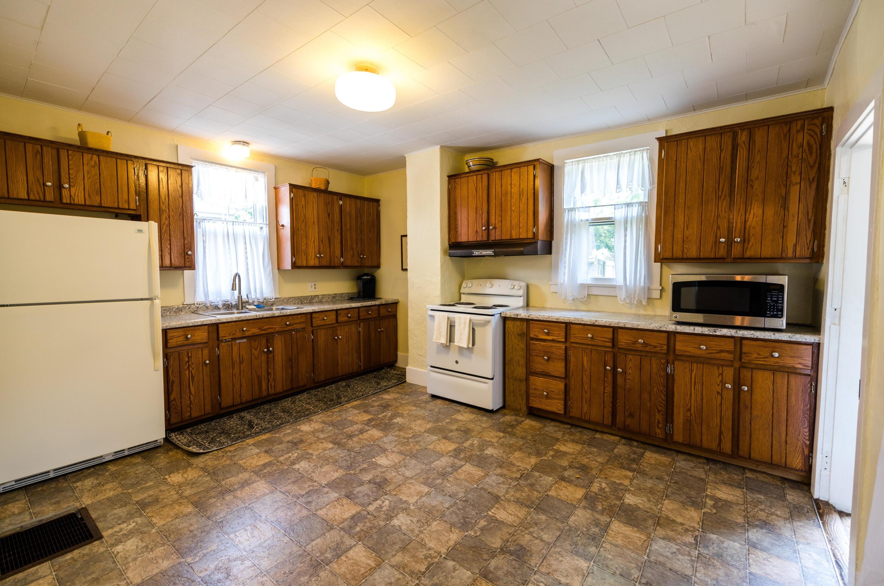 129 Lake St, Lancaster OH 43130-2657 exterior