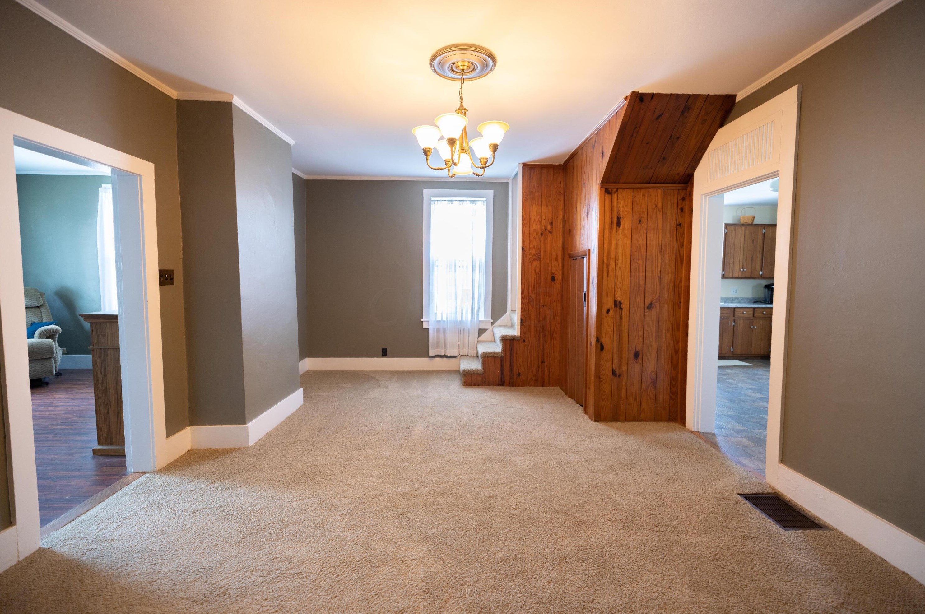 129 Lake St, Lancaster OH 43130-2657 exterior