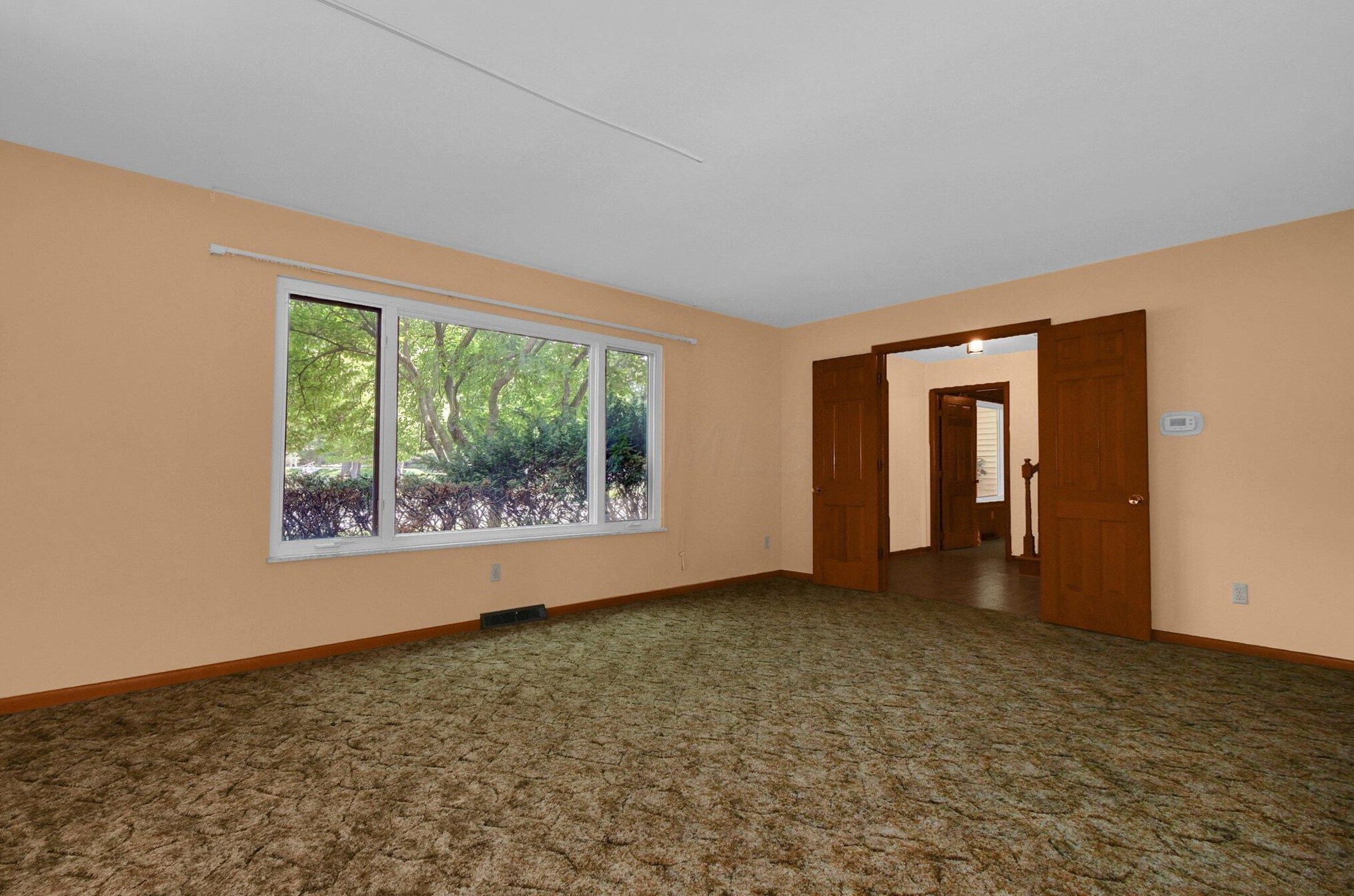 911 Clubview Blvd, Columbus OH 43235-1222 exterior