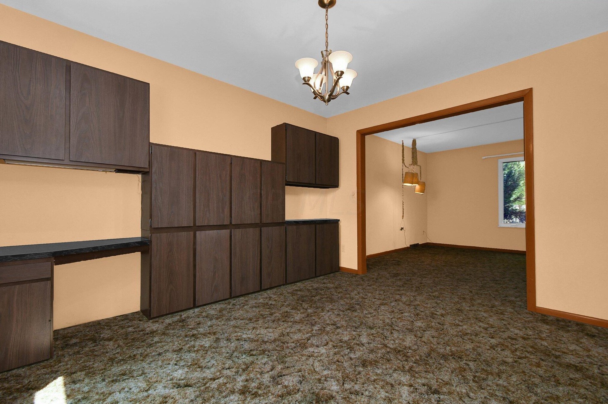 911 Clubview Blvd, Columbus OH 43235-1222 exterior