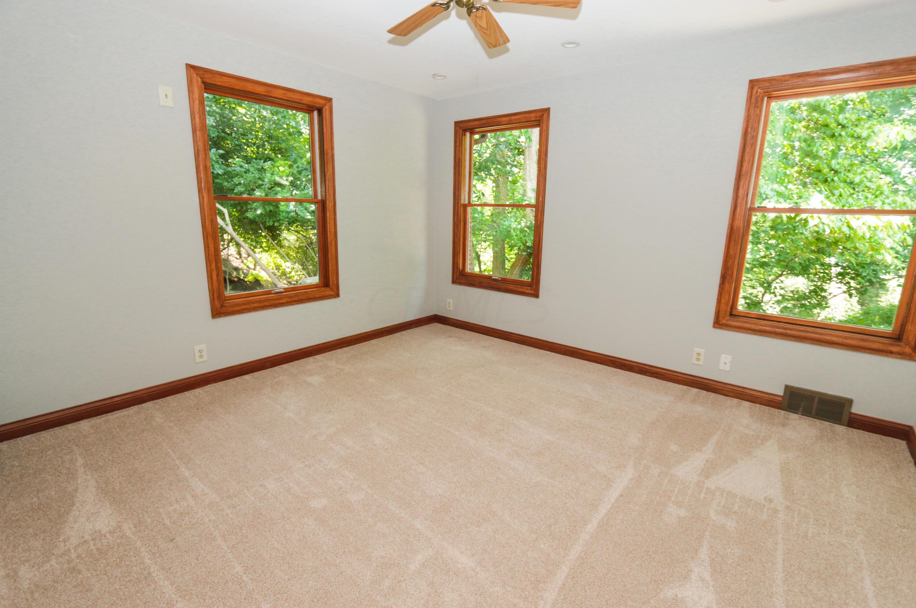 5795 Olentangy Blvd, Columbus OH 43085-3824 exterior