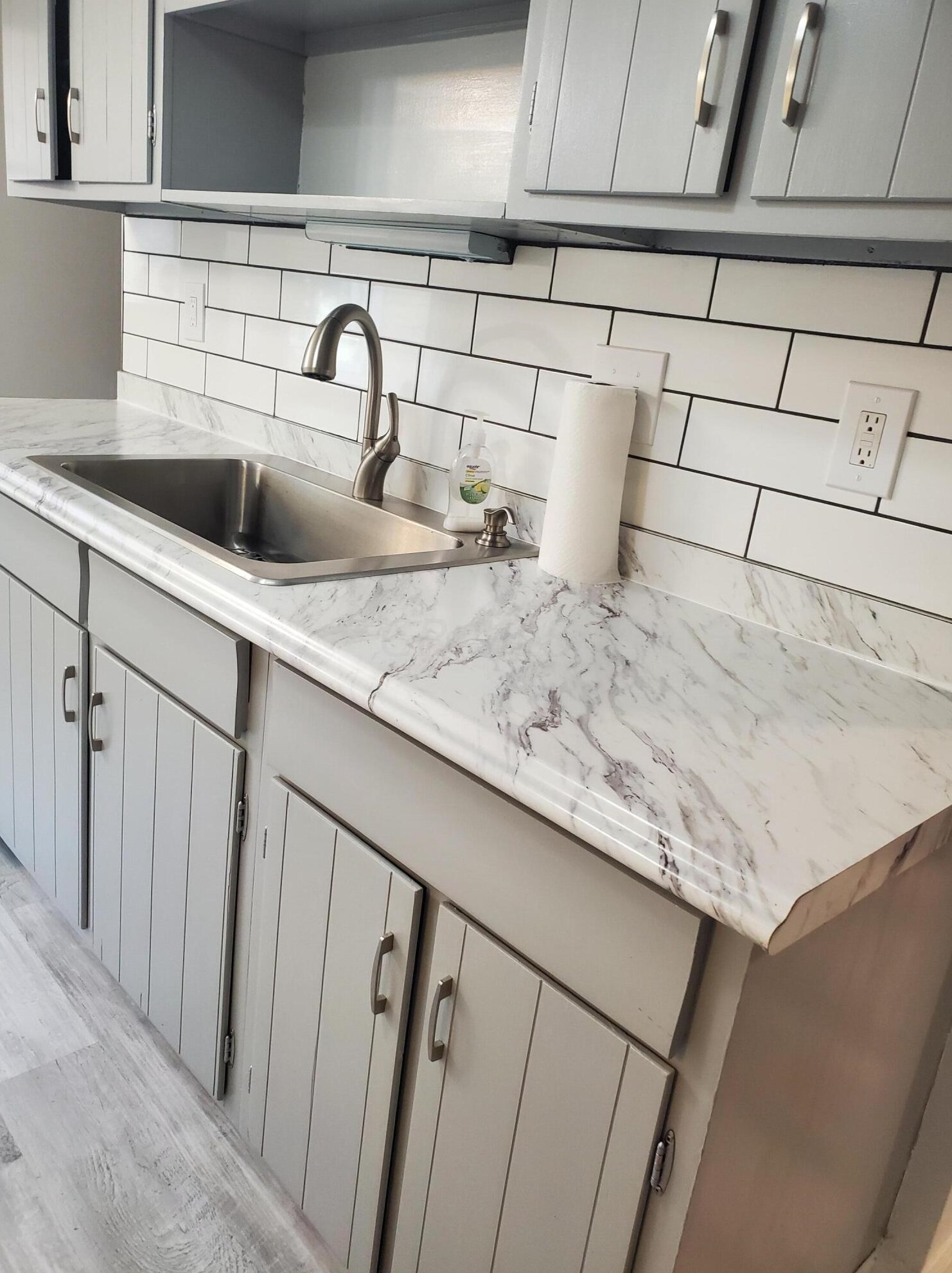 5942 Saranac Dr, Columbus OH  43232-2106 exterior