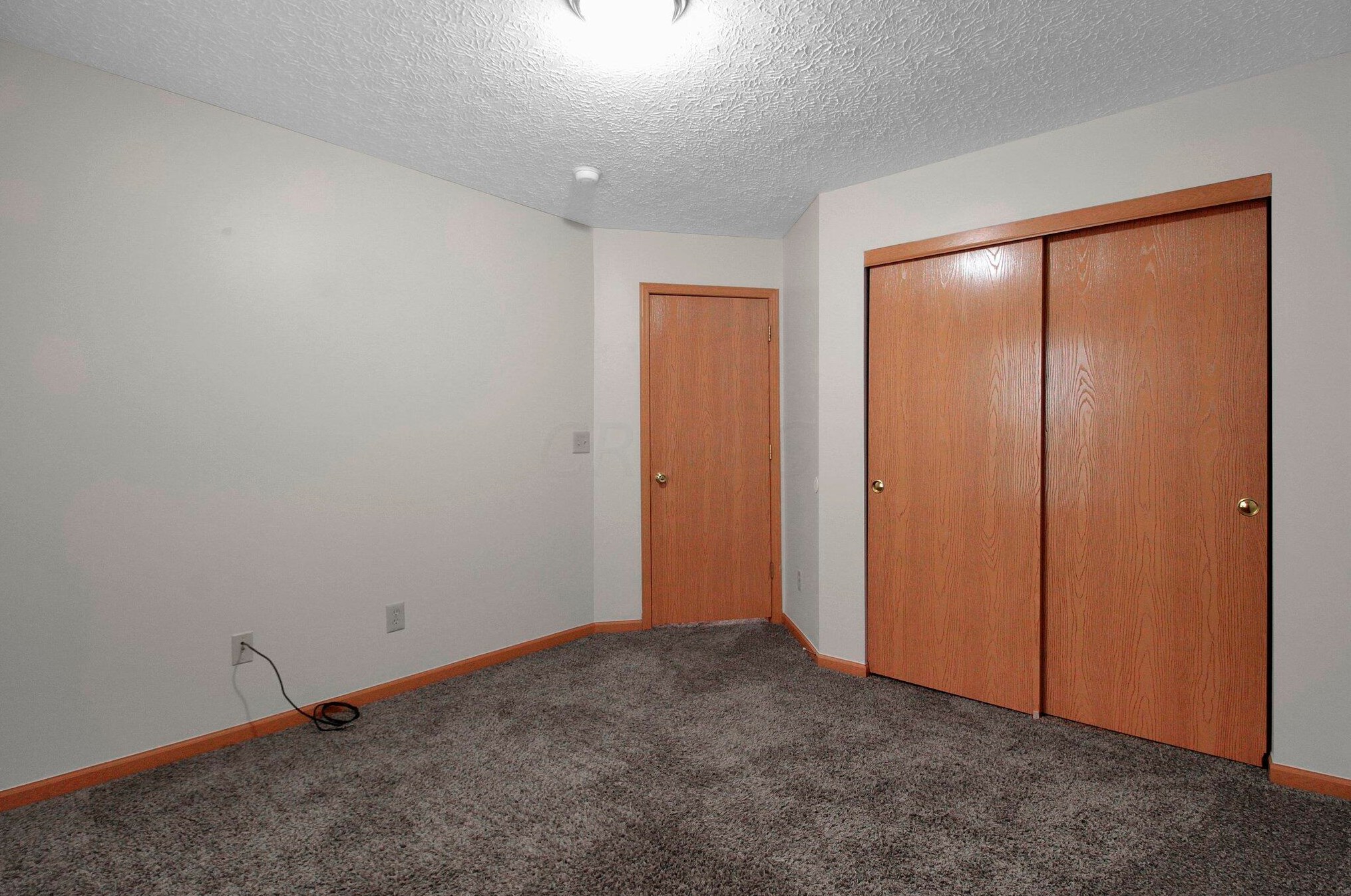 4830 Victory Ct, Columbus OH 43231-8831 exterior