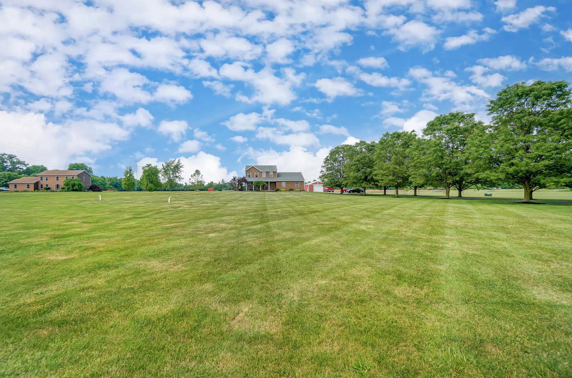 1880 Walker Rd, Hilliard, OH 43026