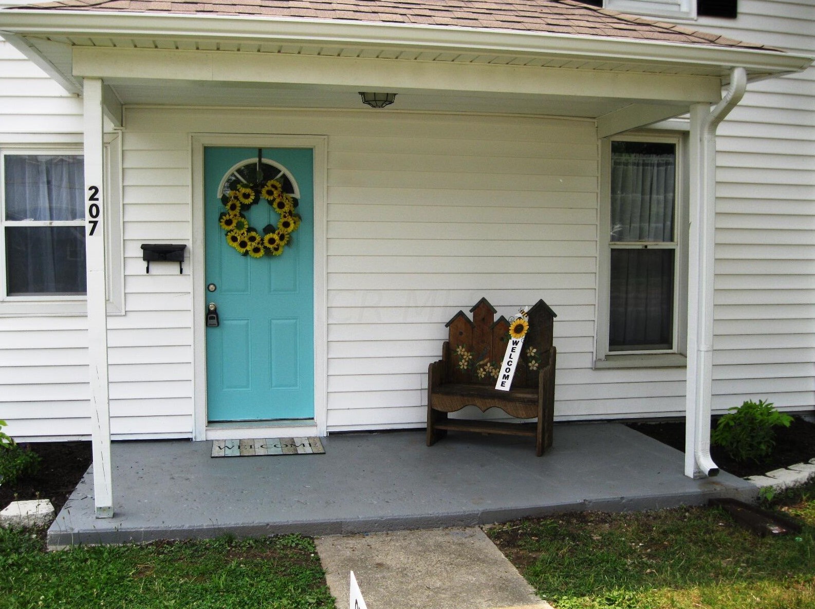 207 Corwin St, Circleville, OH 43113-1931