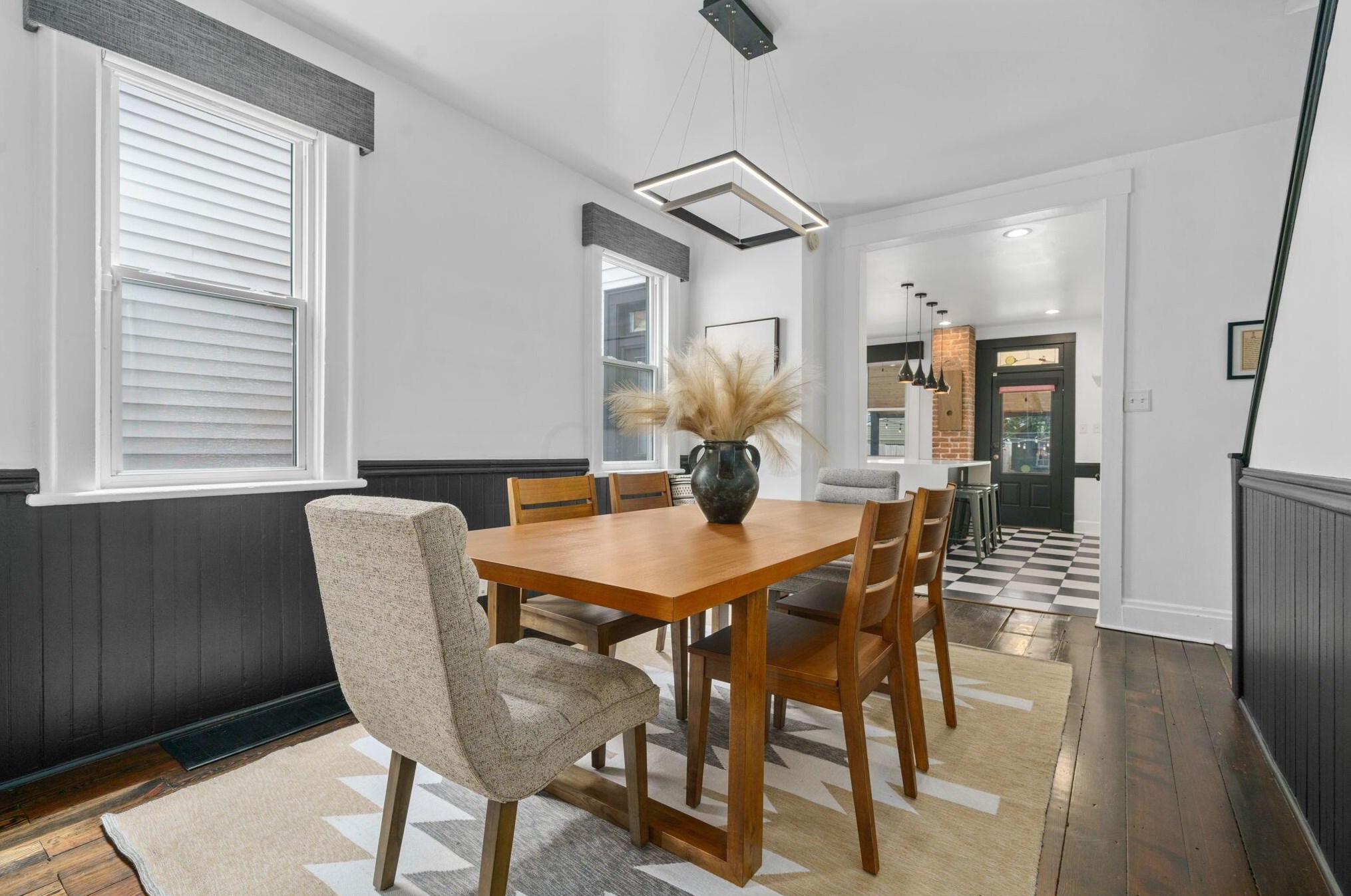 641 Briggs St, Columbus OH 43206-1333 exterior