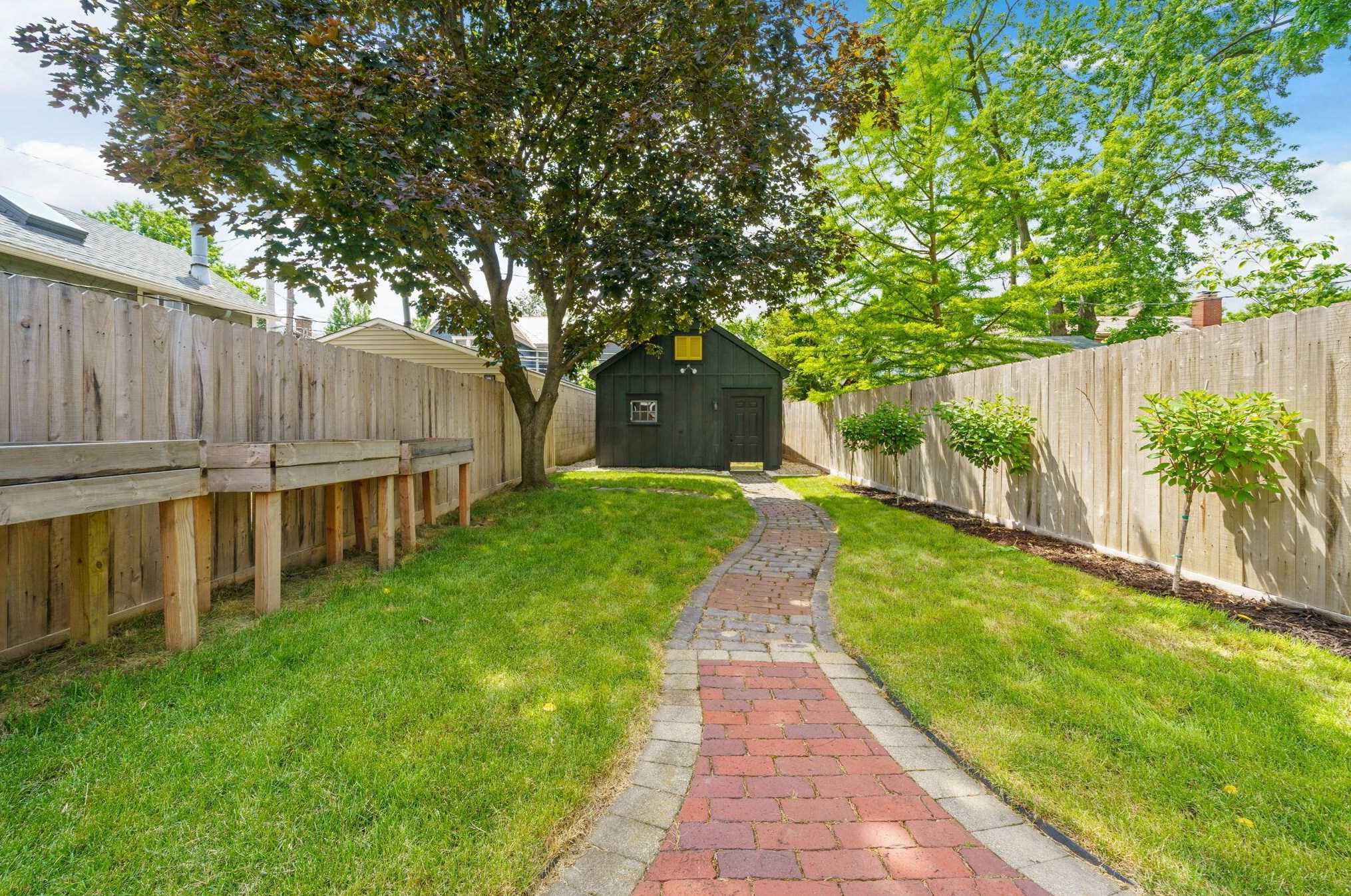 641 Briggs St, Columbus OH 43206-1333 exterior