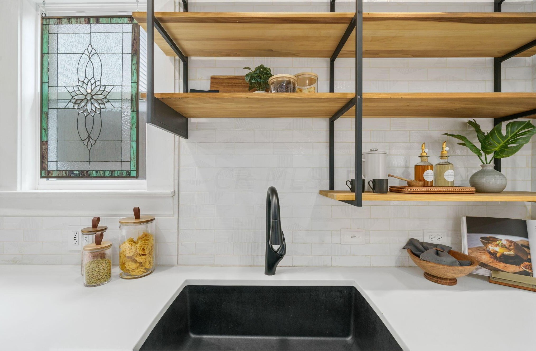 641 Briggs St, Columbus OH 43206-1333 exterior