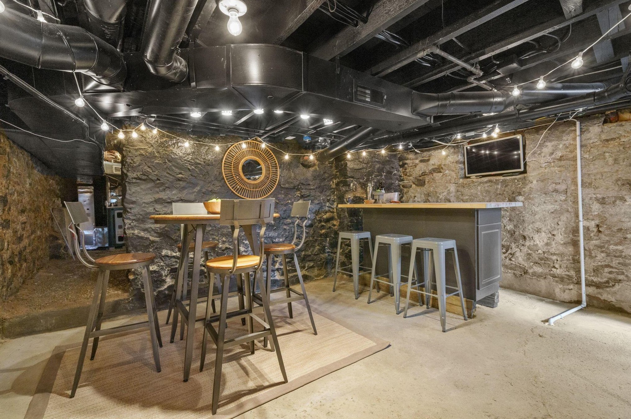 641 Briggs St, Columbus OH 43206-1333 exterior